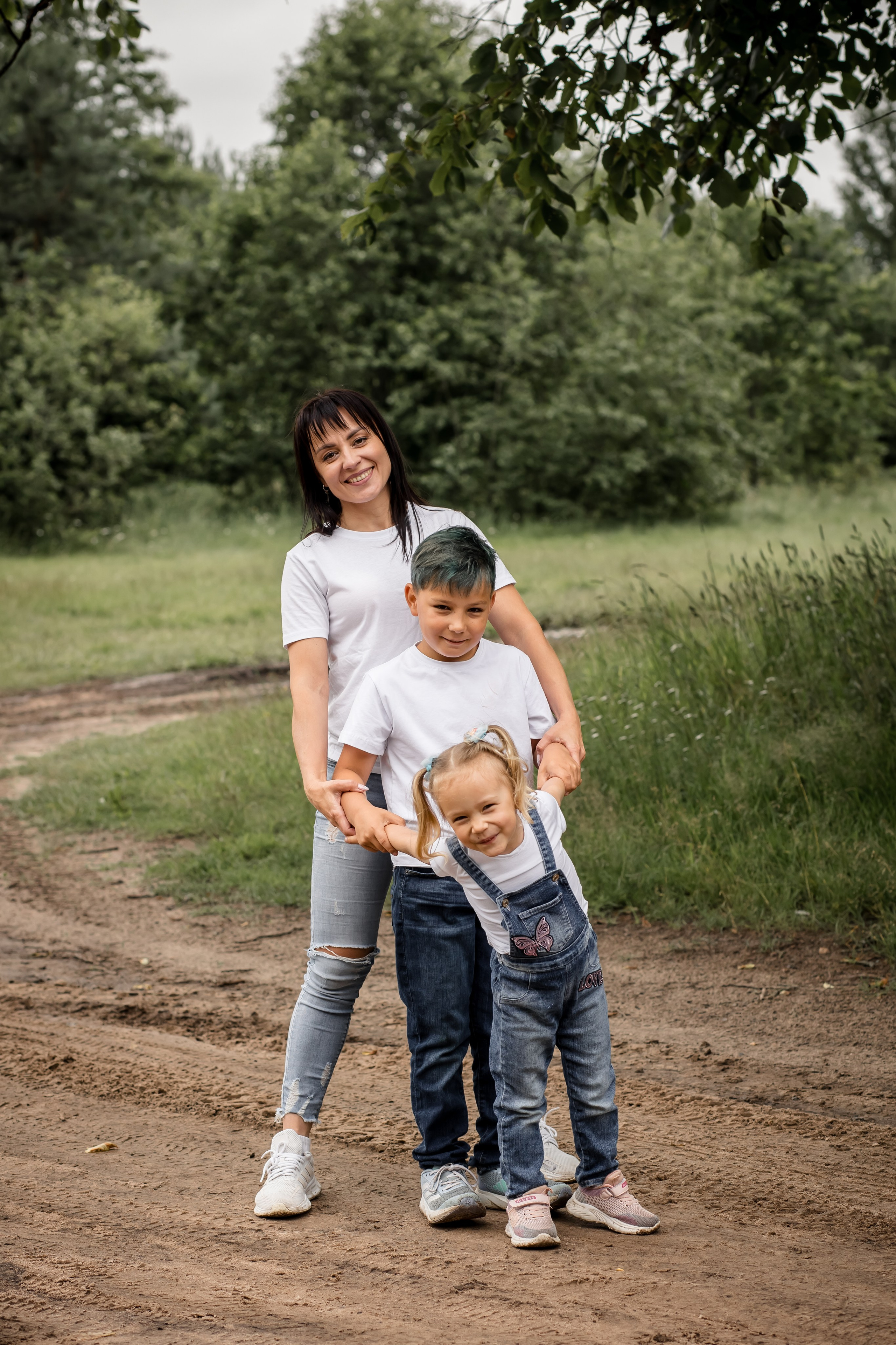 Катя с детками