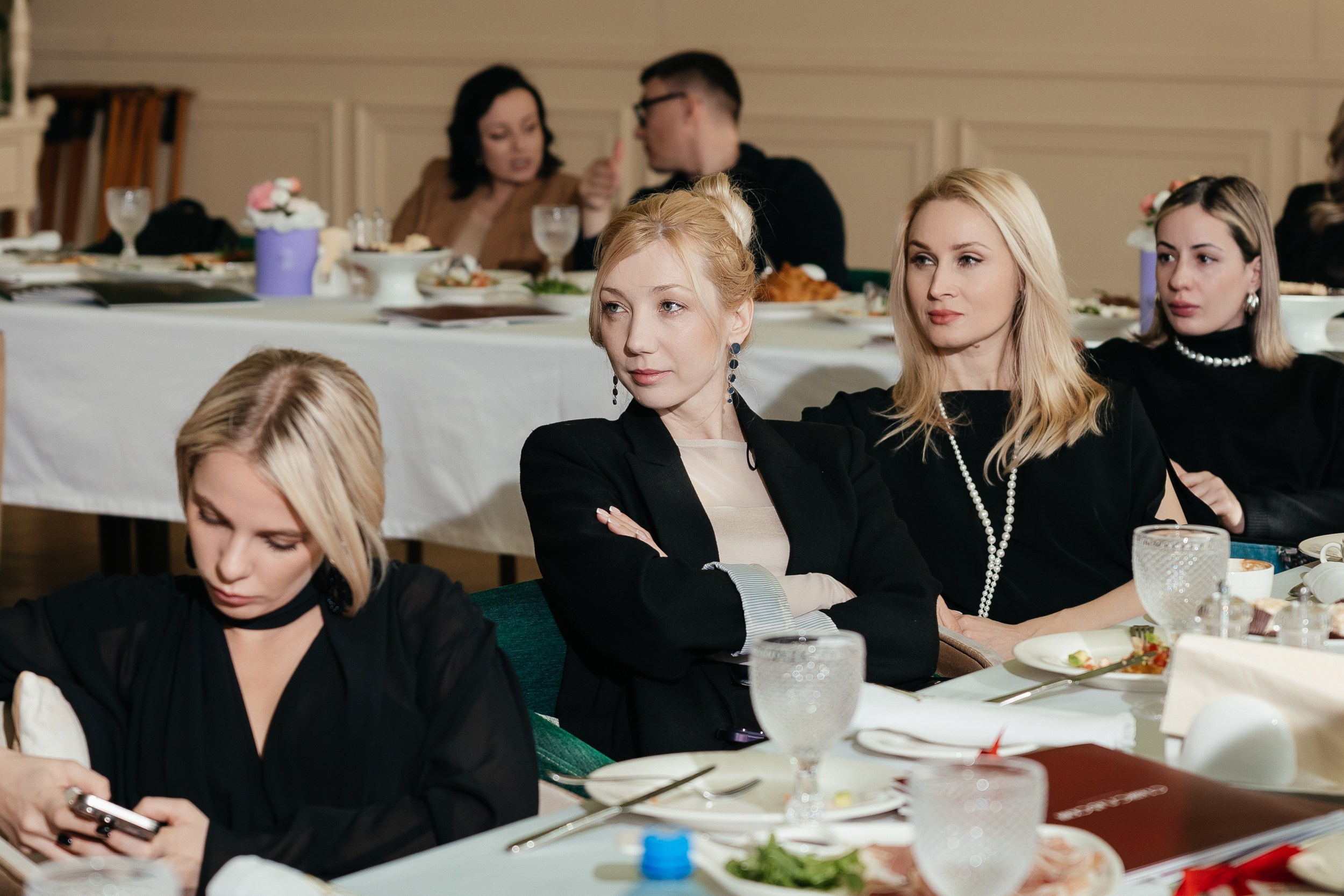 «Завтрак с Дорогим». Разговор об искусстве с Мариной Тевзадзе. Репортажный и свадебный фотограф в Краснодаре Владислав Рыжов