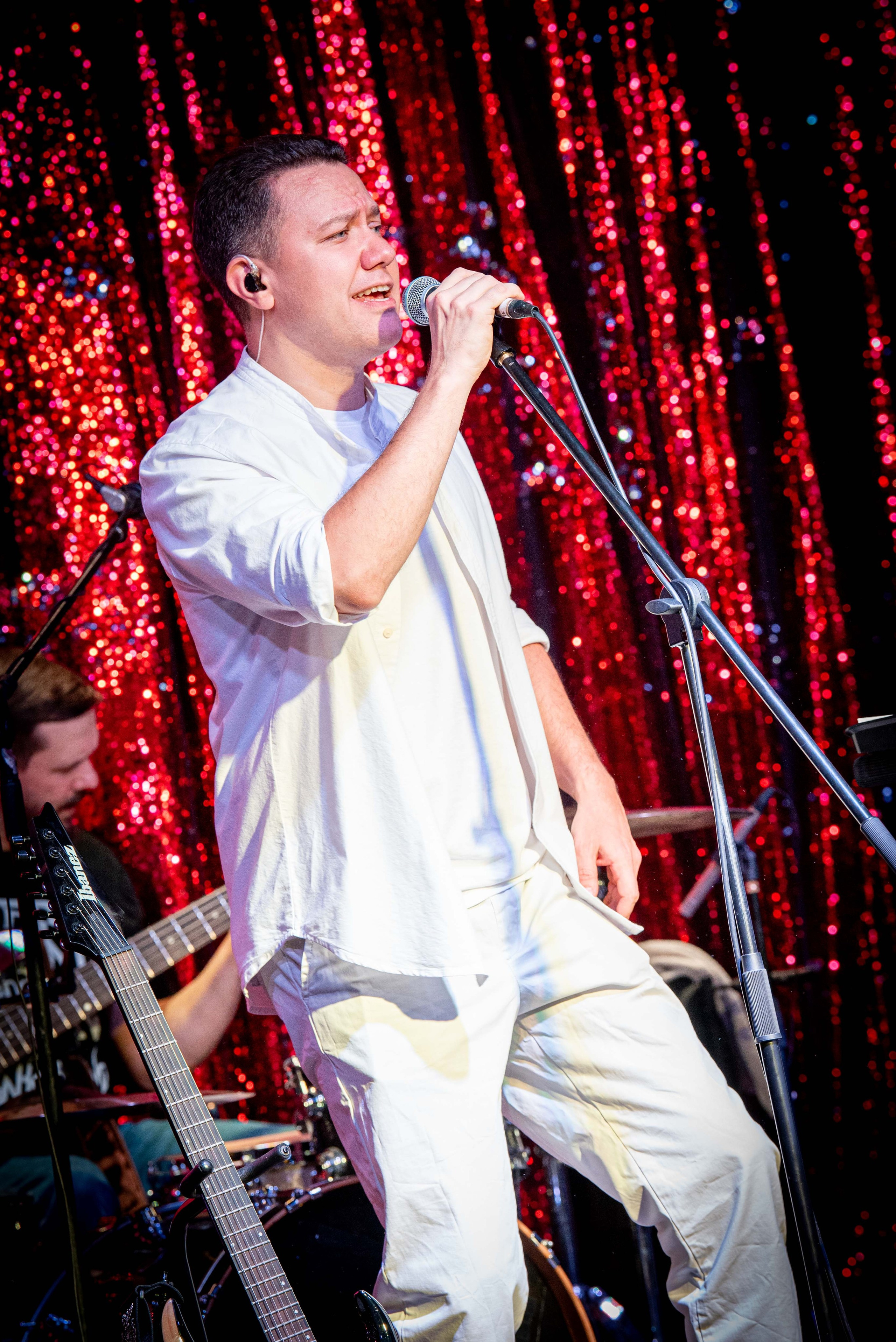 LifePub 16.12.2024. Московская кавер-группа BankBand