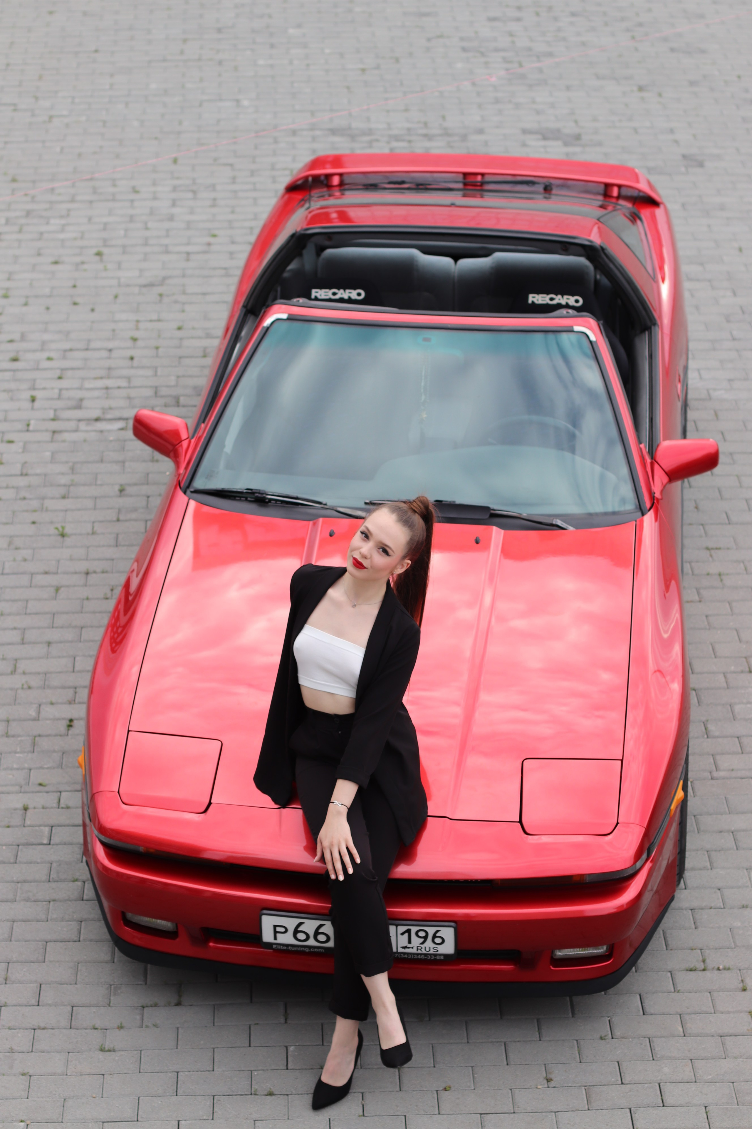 Кабриолет, фото в кабриолете, старинная машина, спортивная машина. Свадебный, семейный, женский и детский фотограф из Екатеринбурга