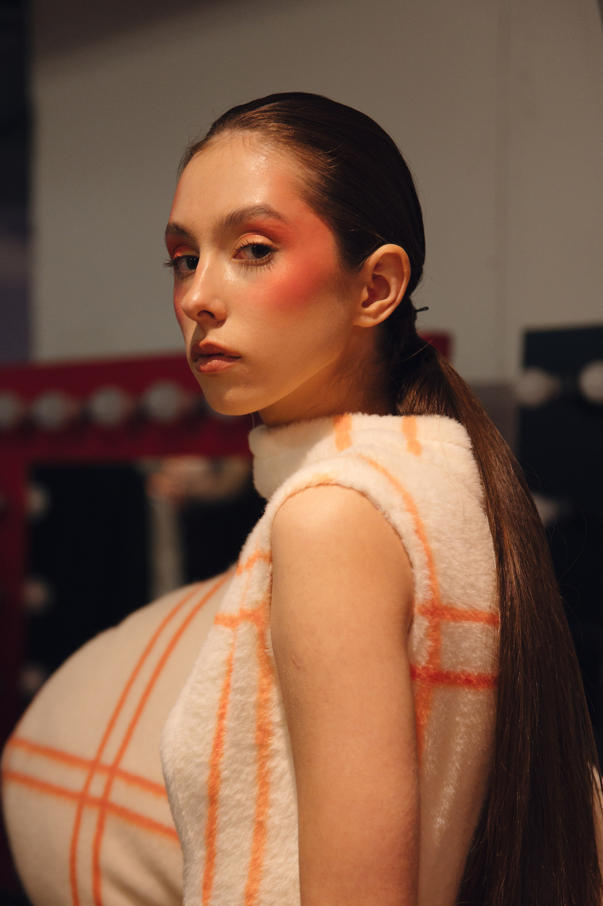 Бекстейдж показа «Новые Имена» собака.ru|ДЛТ. Портретный и репортажный фотограф в Санкт-Петербурге