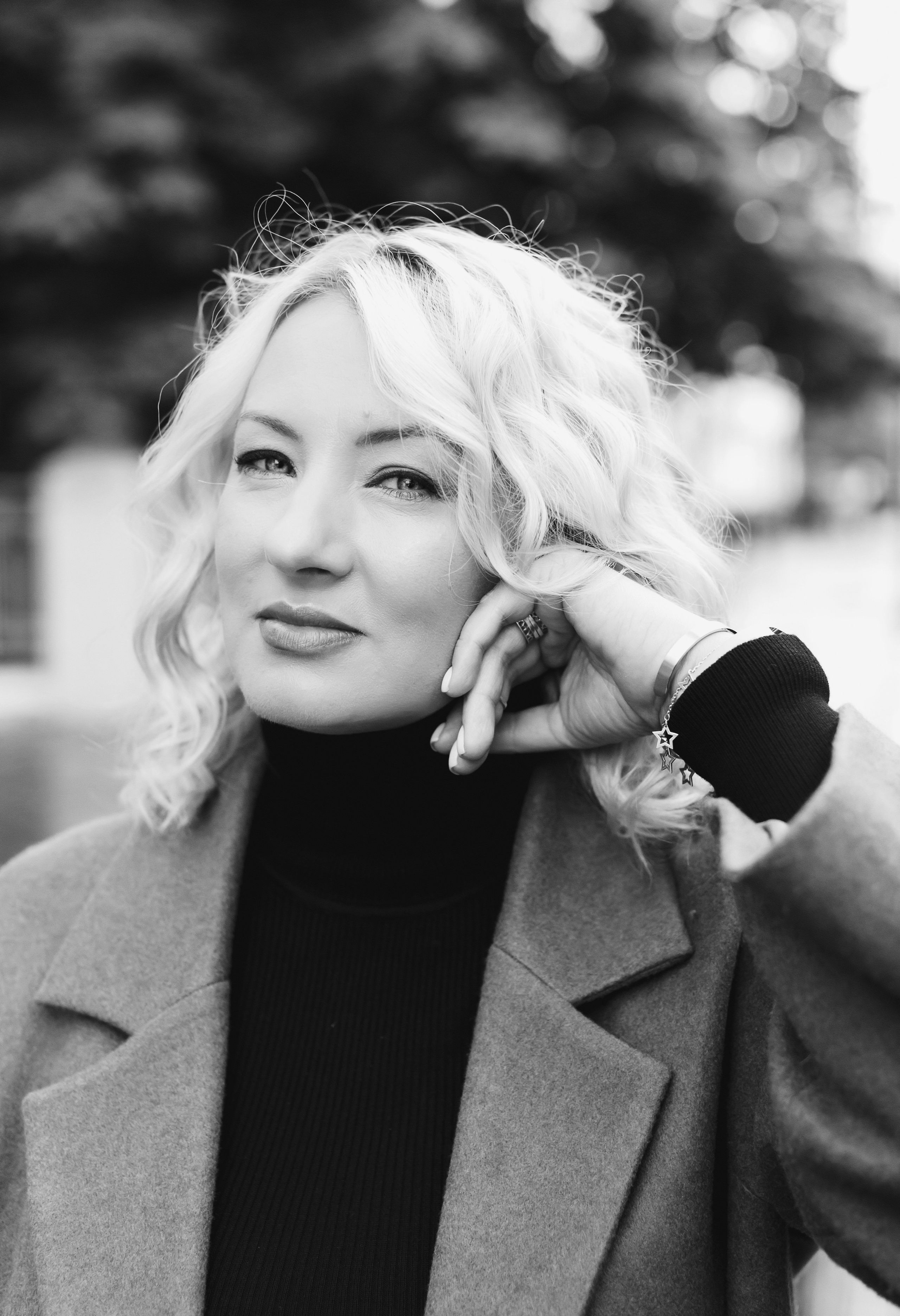 Уличная фотопрогулка по Патрикам с Еленой. Портретный и семейный фотограф Юлия Герман