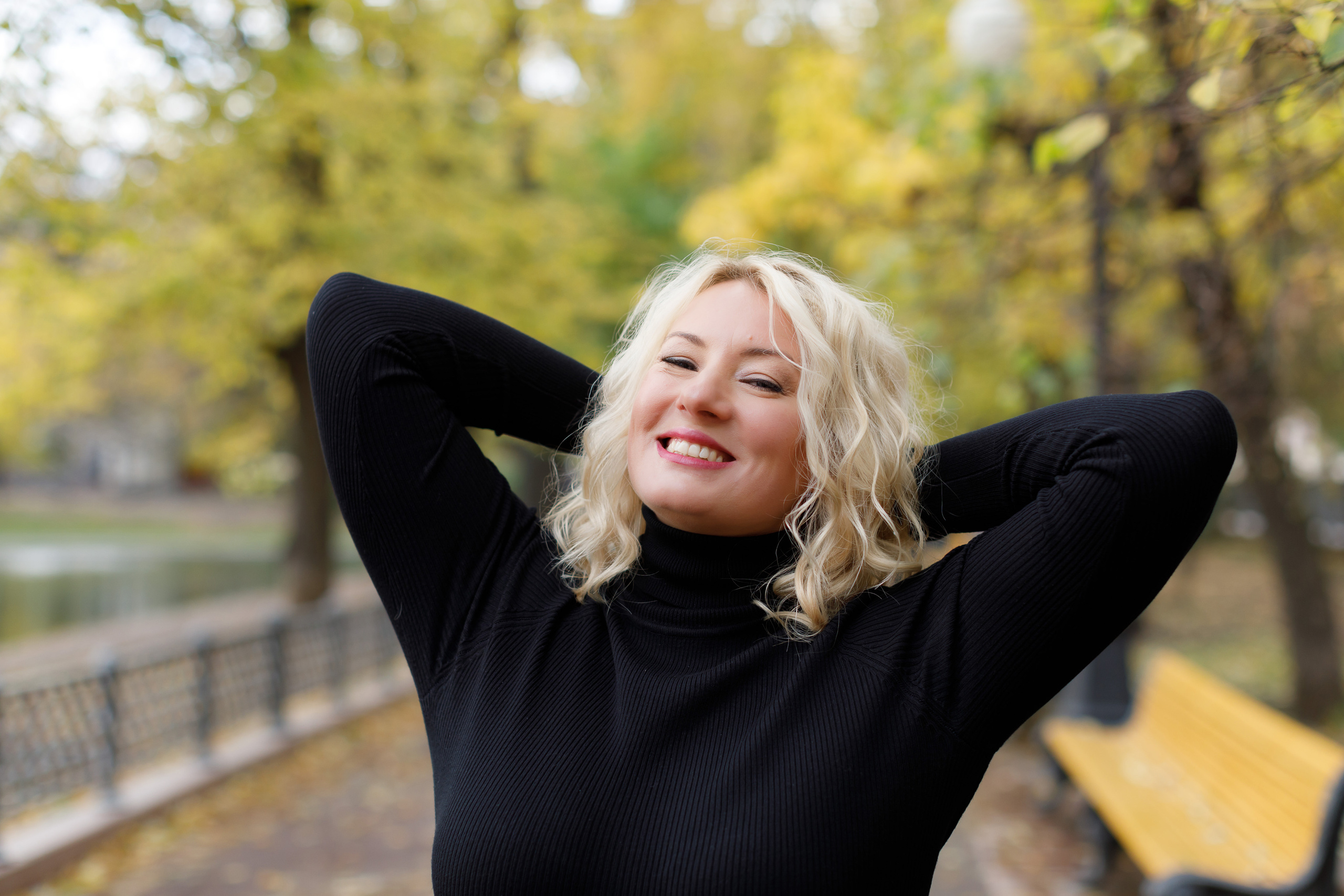 Уличная фотопрогулка по Патрикам с Еленой. Портретный и семейный фотограф Юлия Герман