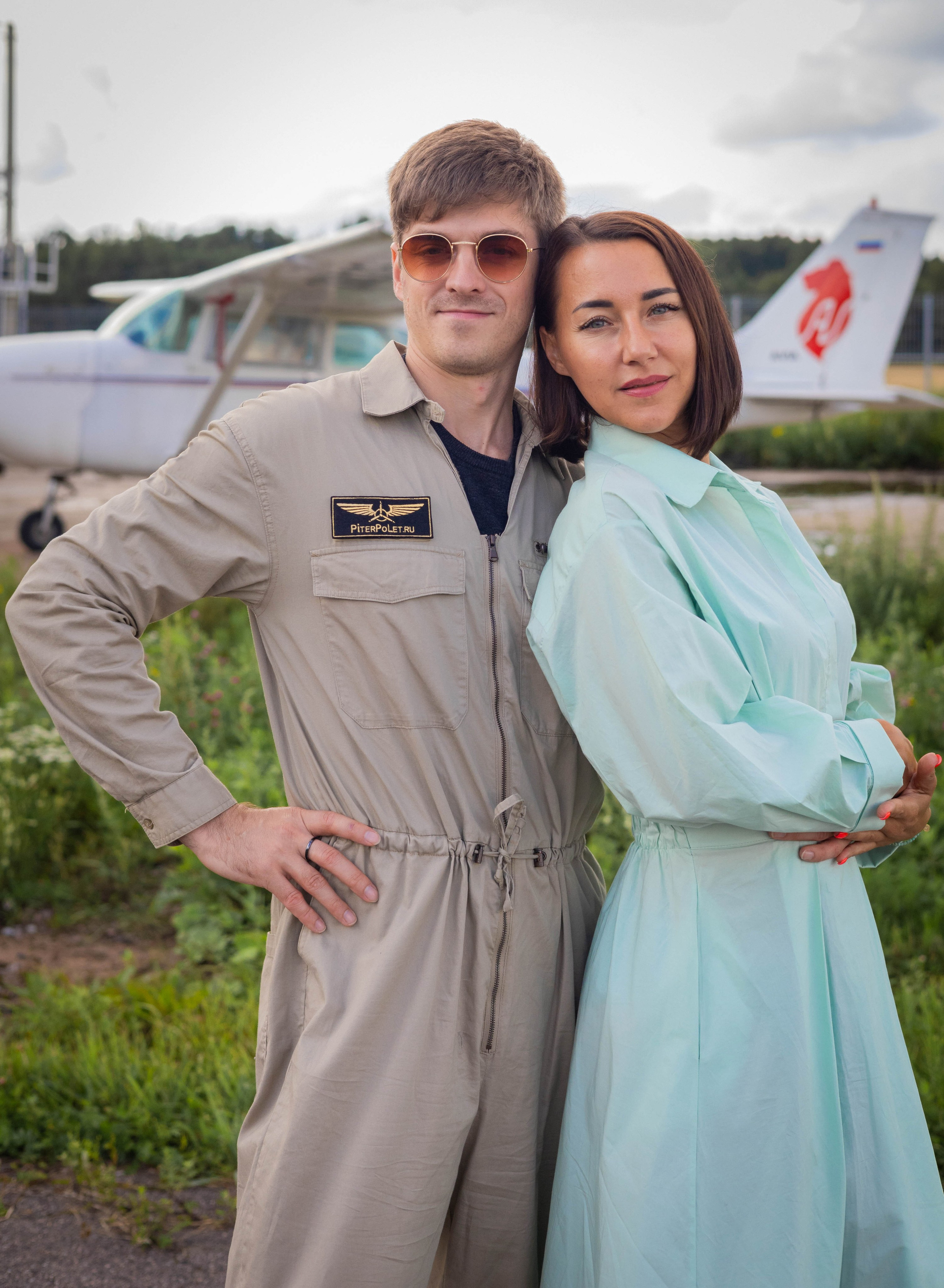 LOVE STORY. Фотосессия на аэродроме с самолетом. Портретный фотограф Панферова Регина г. Санкт-Петербург, г. Казань