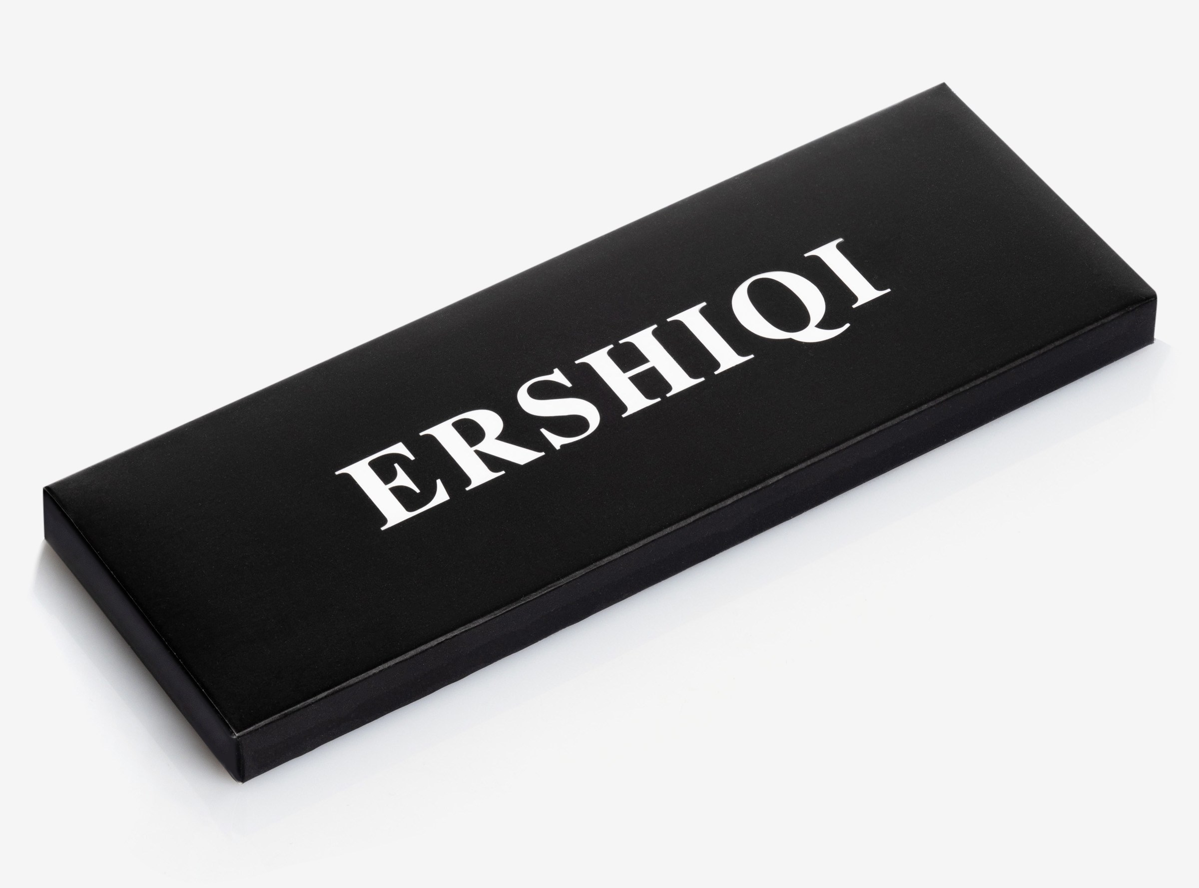 Набор теней в упаковке под углом | Фото для карточки товара