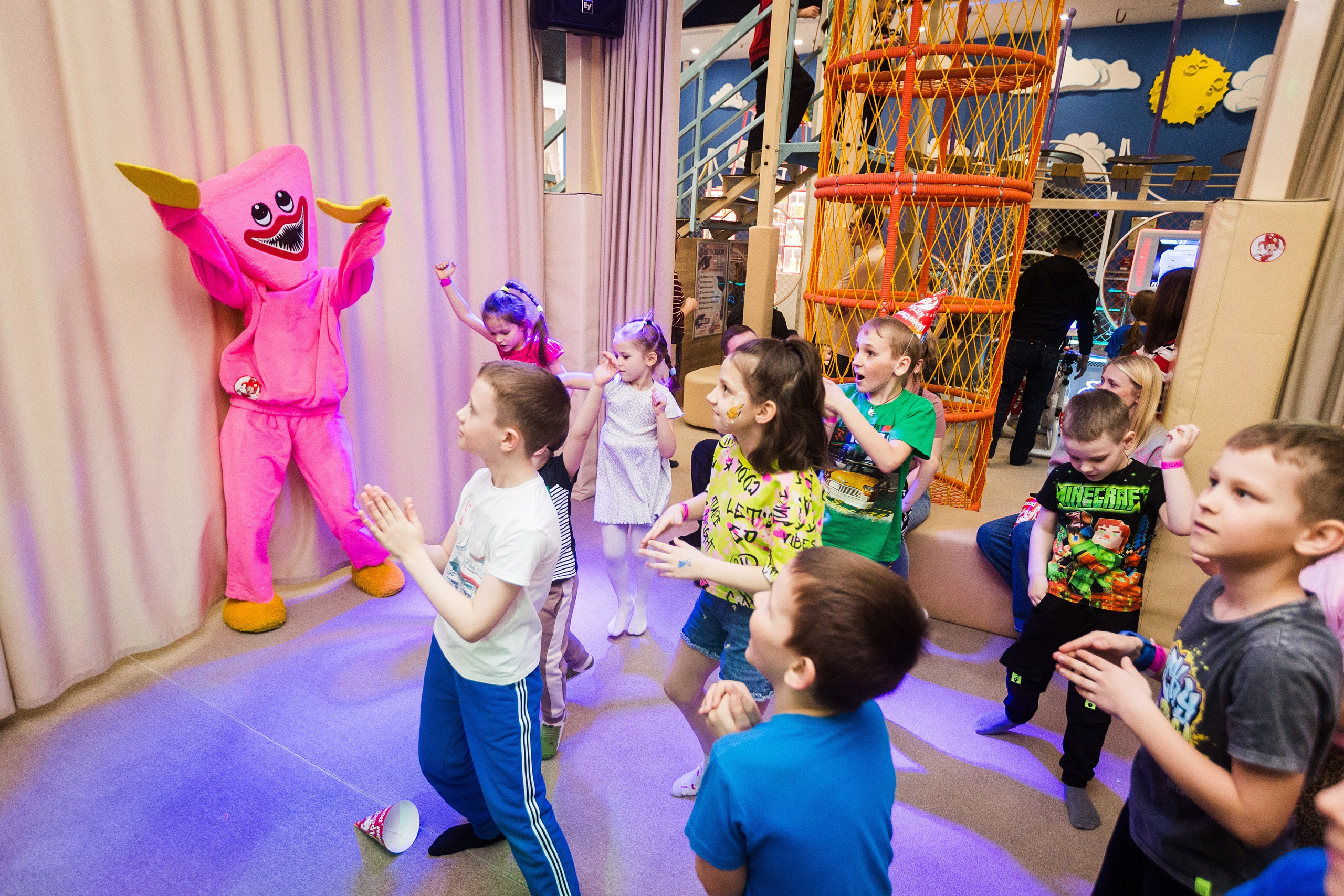 День рождения Арлекина. Детский фотограф видеограф в Хабаровске Михаил Орлов