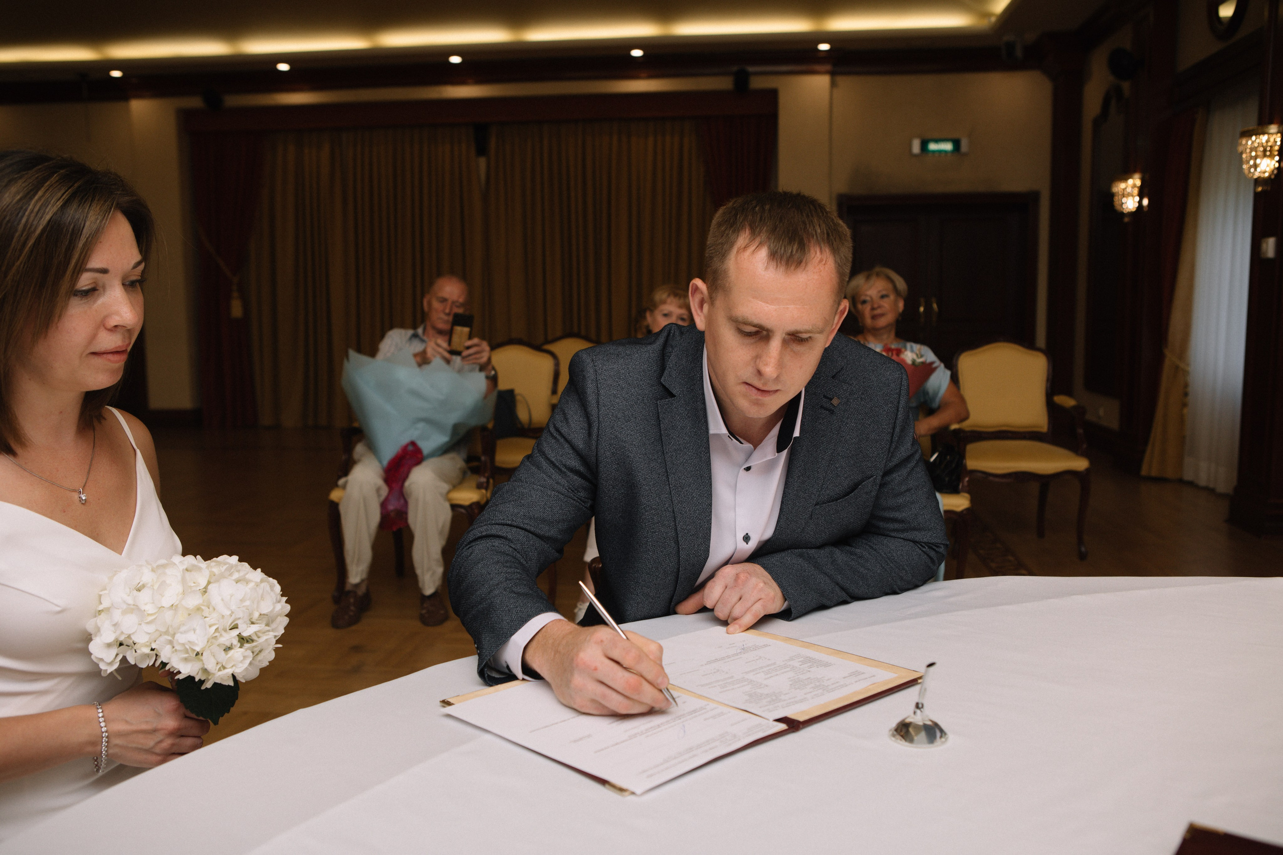 Лиза и Сережа. Роспись и тусовка в коттедже. Свадебный и портретный фотограф в Москве Анастасия Масюк