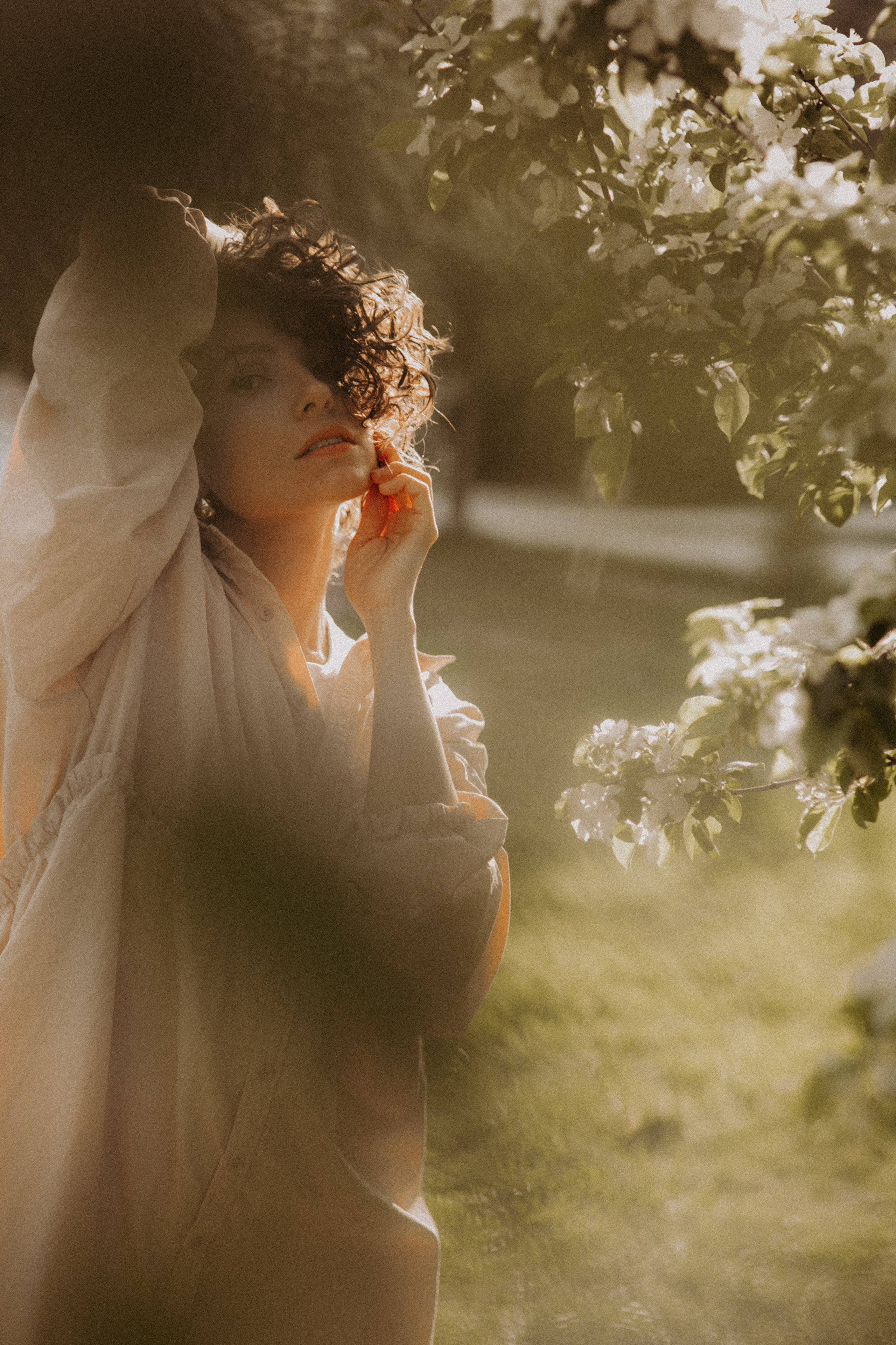 Фотосессия девушки на природе. Свадебный и репортажный фотограф в Ярославле и Санкт-Петербурге Роман Микрюков