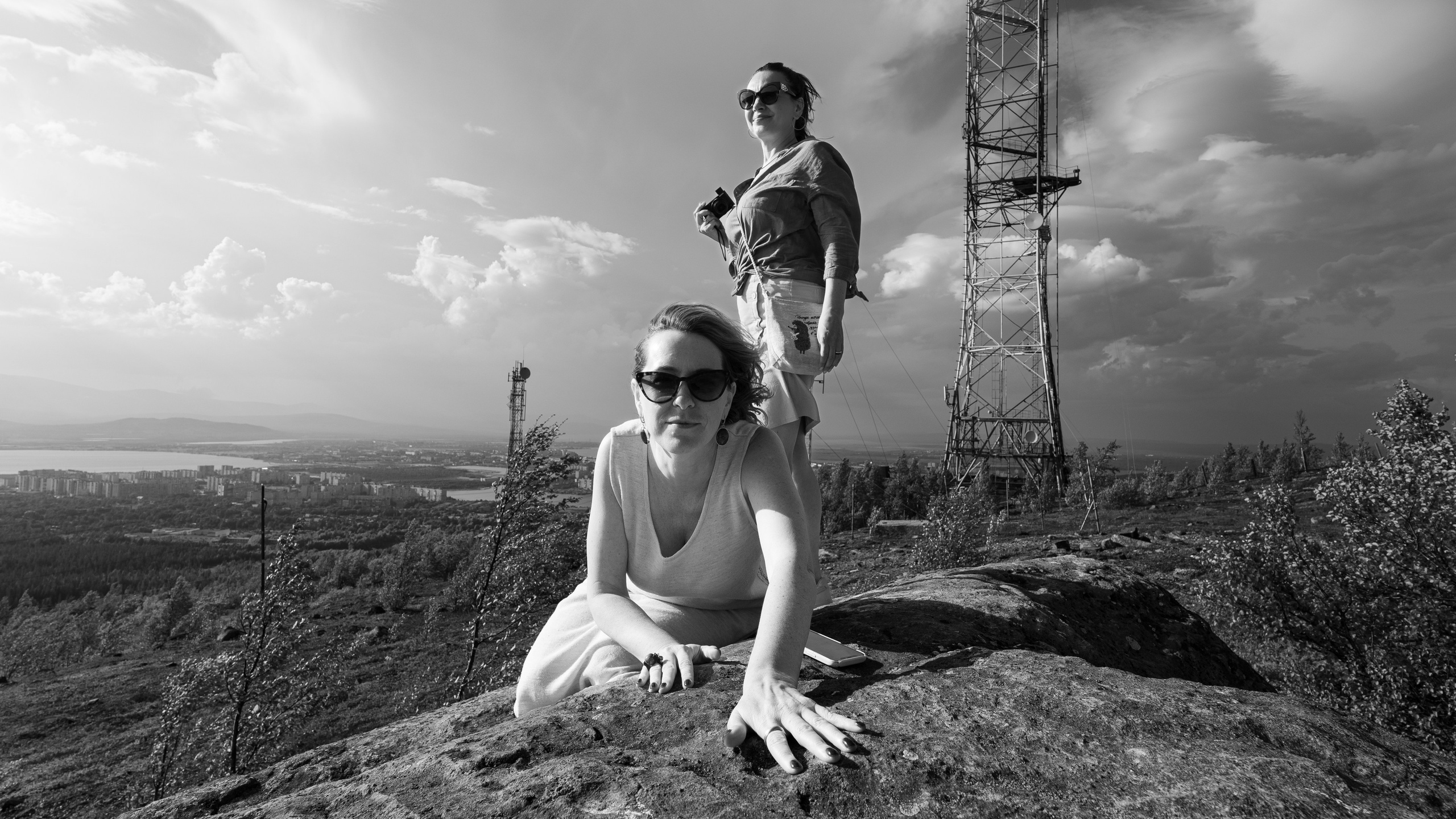 ПОРТРЕТЫ. ПОБУДЬ ЗДЕСЬ И ЦЕЛЕЕ БУДЕТ ЭТОТ МИР