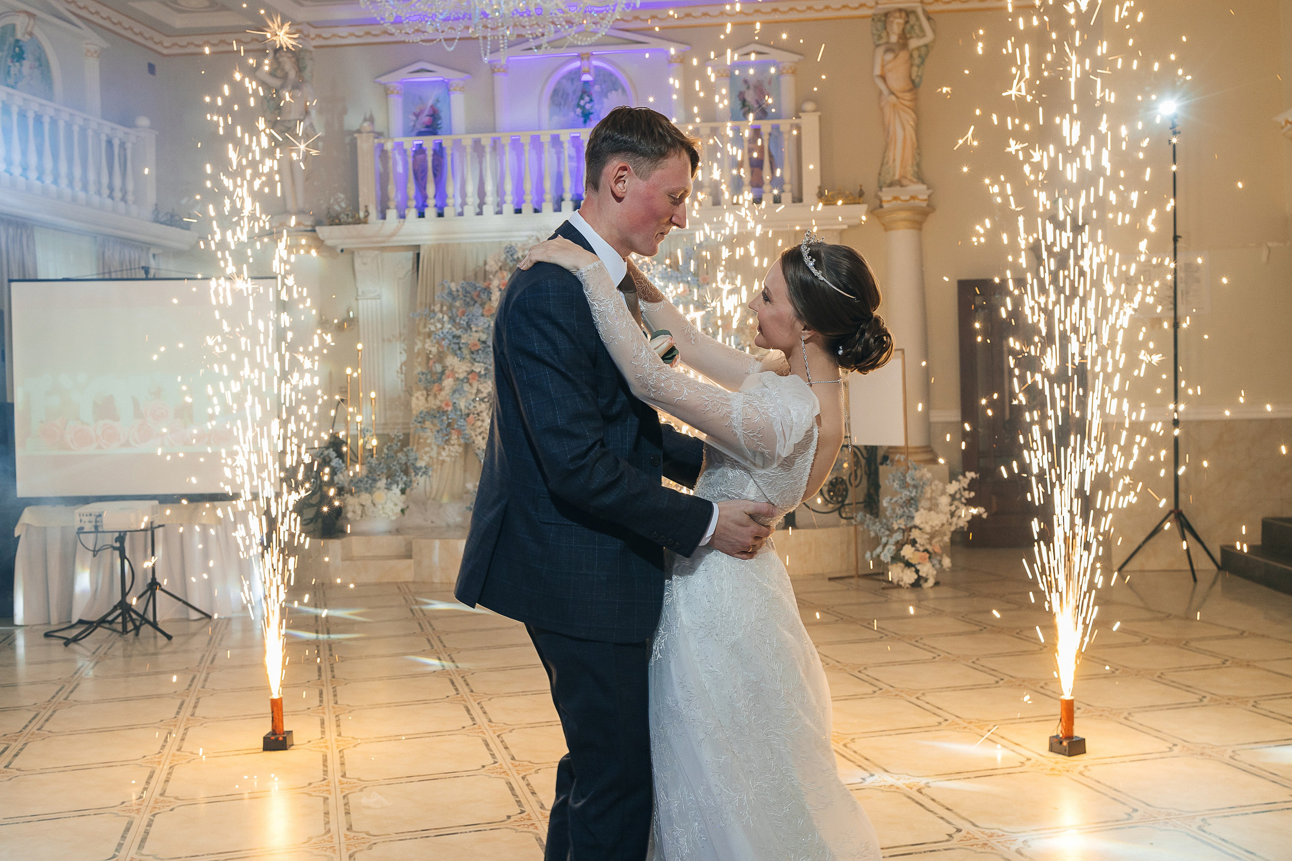 Романтическое утро невесты. Олег Сверчков | Свадебный фотограф Вологда