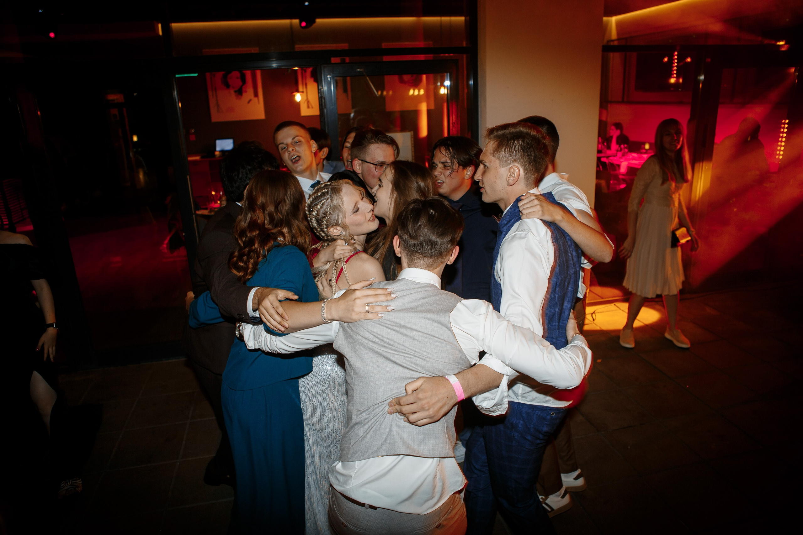 Выпускной Гимназия 12 2024 OpenHouse. Свадебный и портретный Фотограф в Липецке Дмитрий Котюков