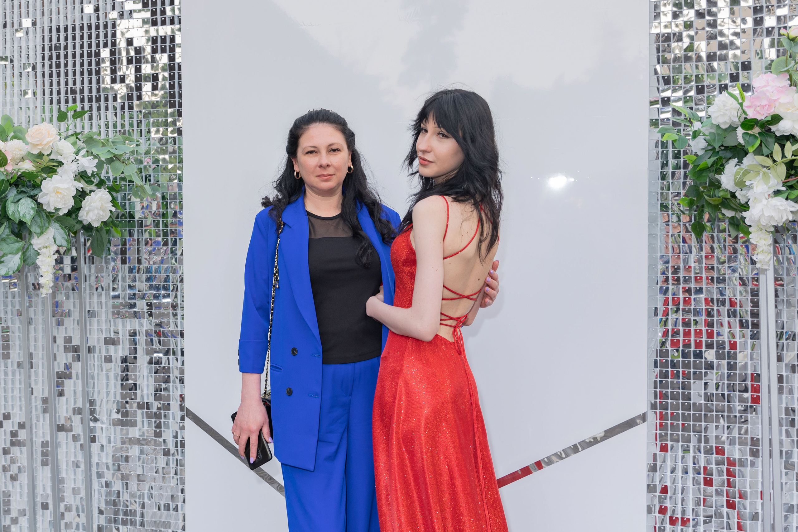 Выпускной вечер в школе № 58. Выпускные альбомы во Владивостоке