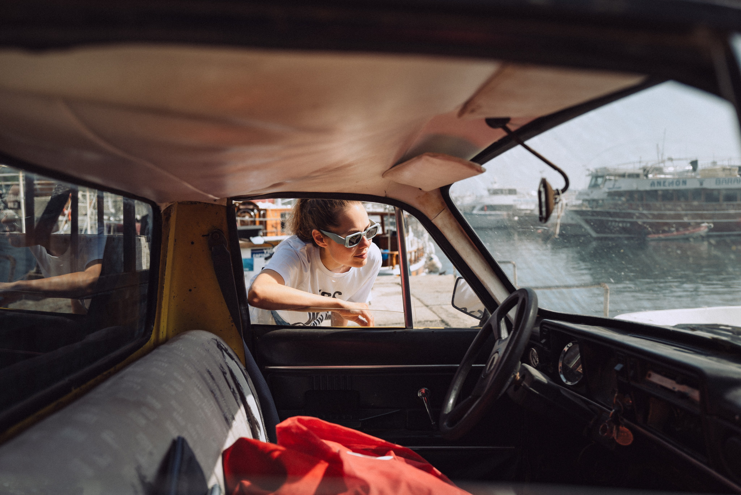 Street. Если ты на Земле — звони