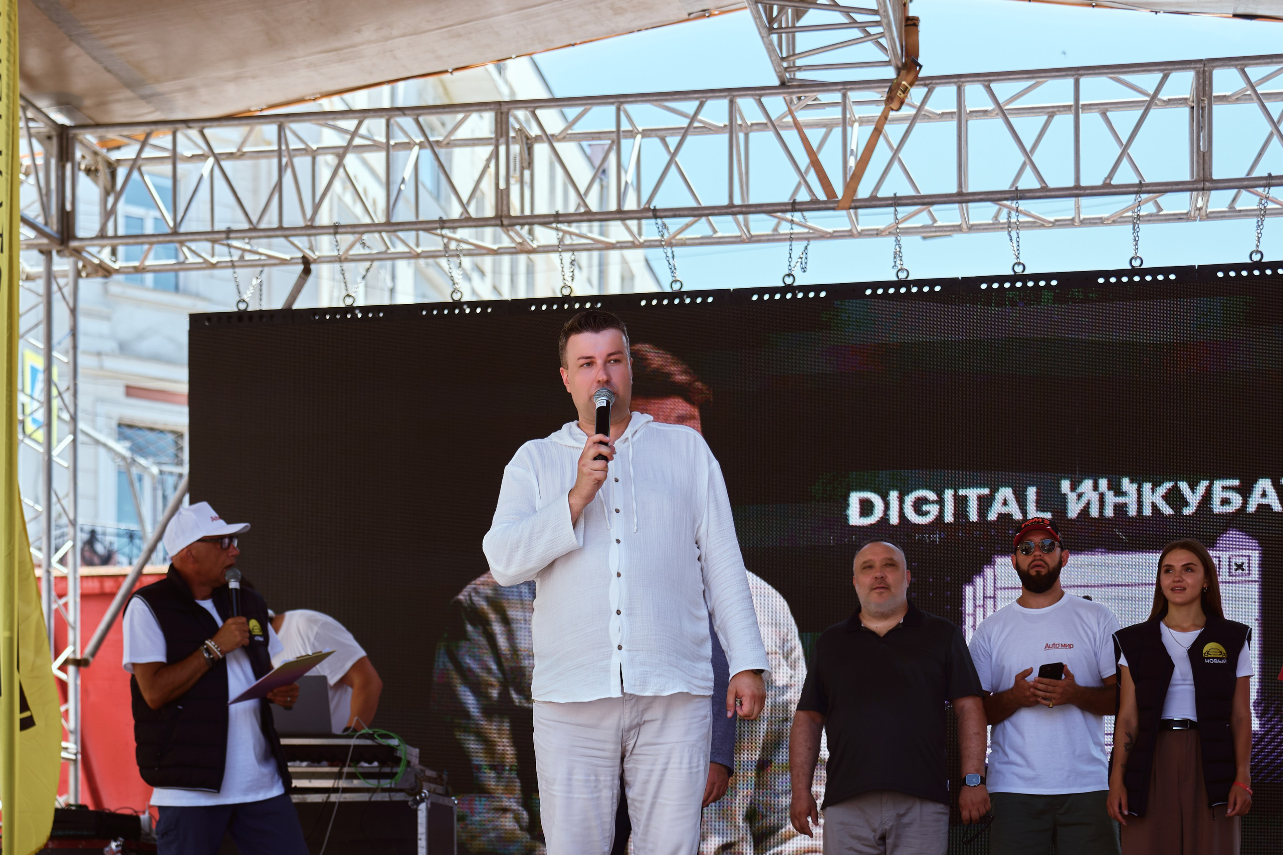 «Auto-салон 2025». Фотограф во Владивостоке