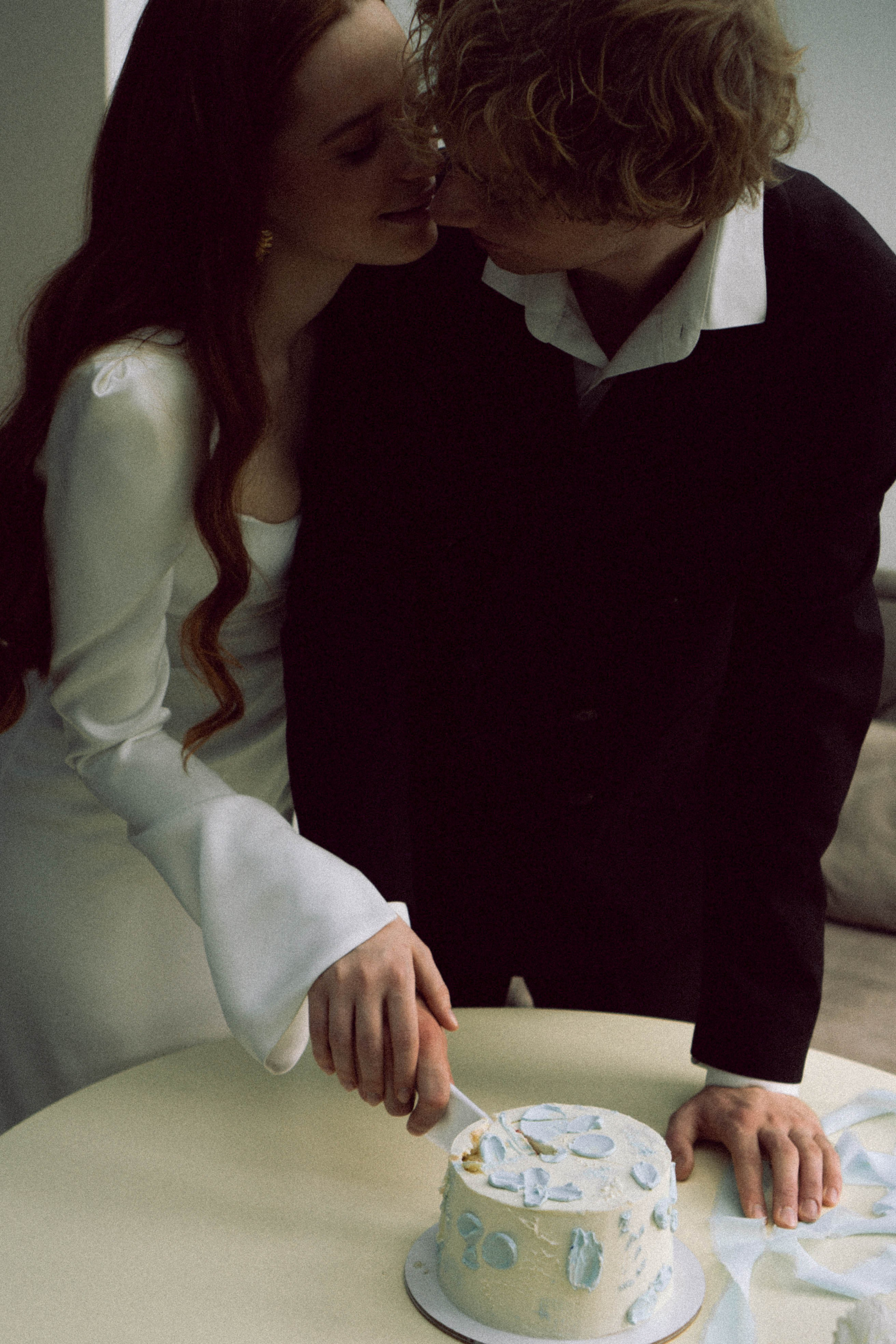 СВАДЕБНАЯ СЬЕМКА В ОТЕЛЕ. СБОРЫ ЖЕНИХА И НЕВЕСТЫ И ТАКЖЕ ТОР И ПОДГОТОВКА К ПРОГУЛКЕ. Профессиональный фотограф, Санкт-Петербург — Виктория Богомолова