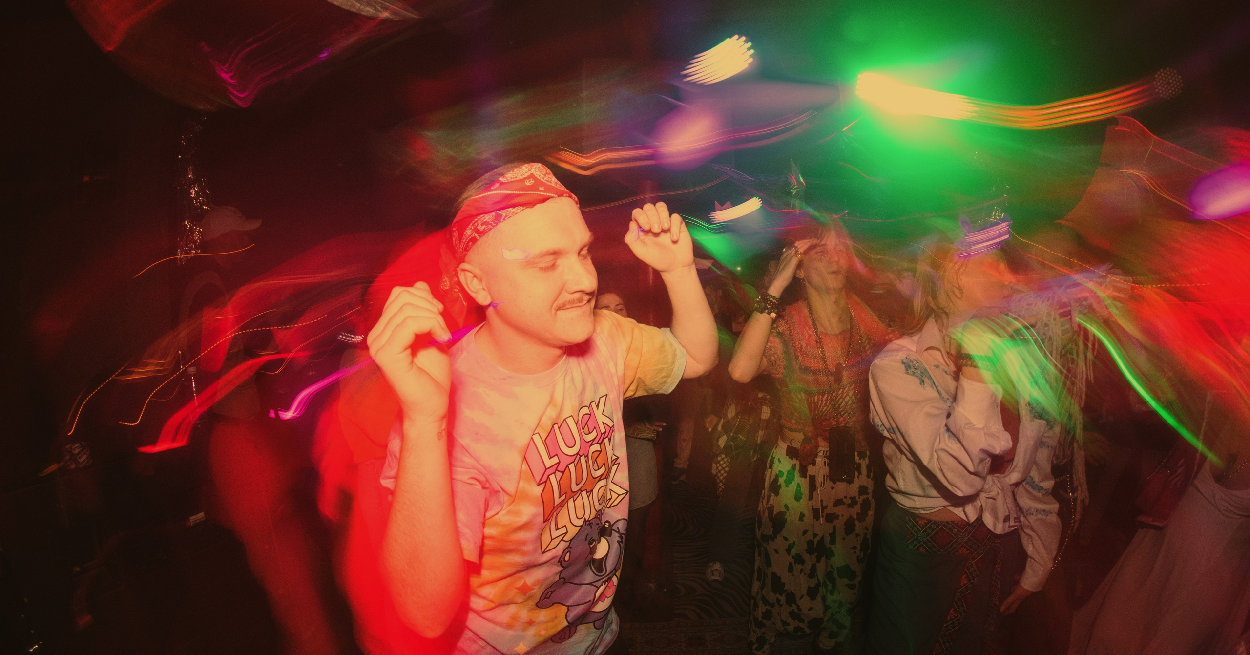 Морское Дикое Диско. Портретный и концертный фотограф в Санкт-Петербурге Егор Телятников