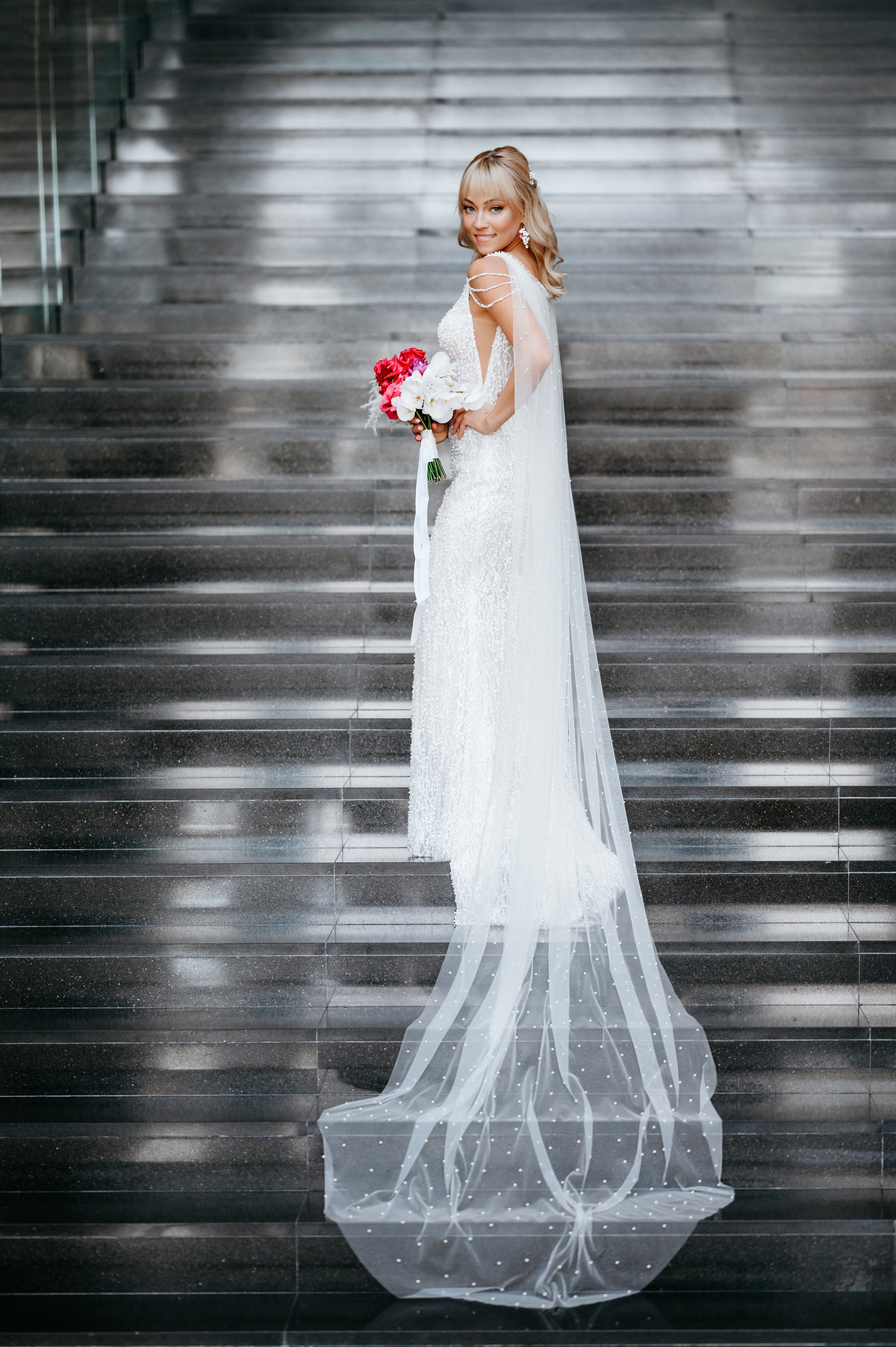 Яркие краски и буря эмоций. Полина и Антон. VENSKAYA WEDDING & EVENT PLANNER