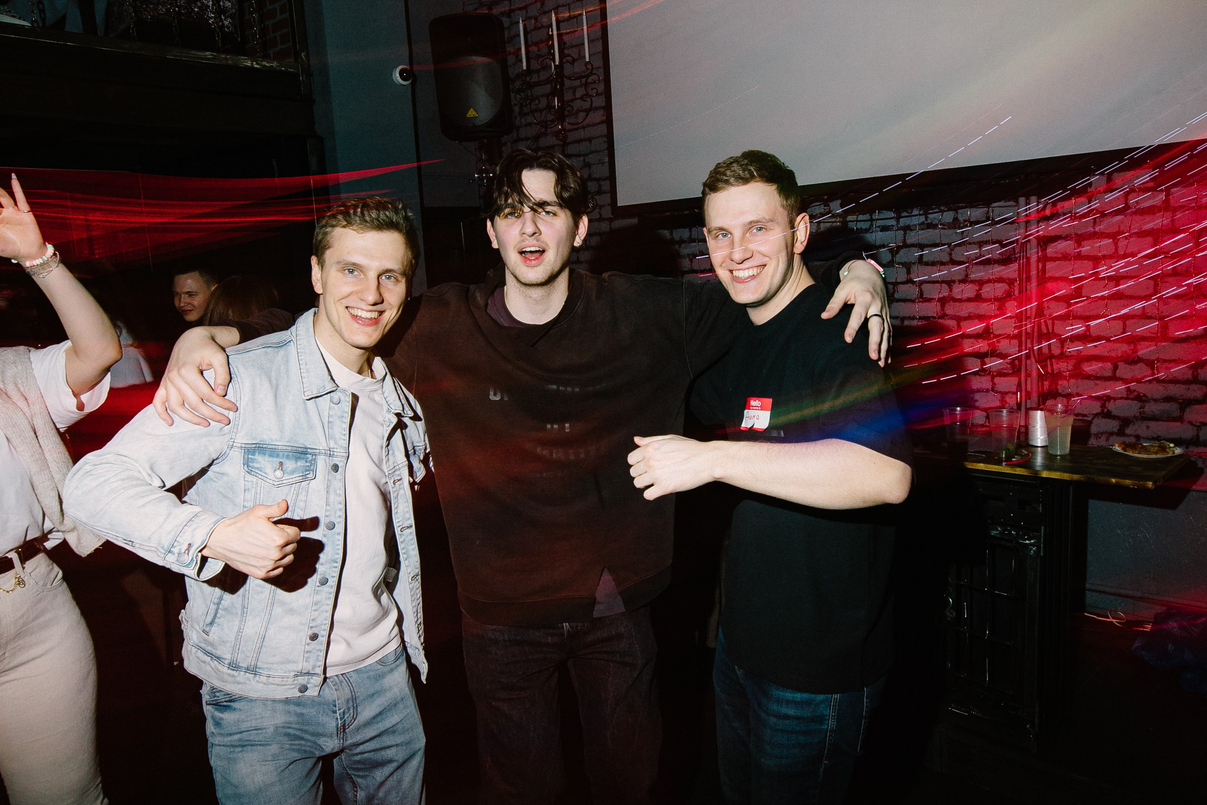 Вечеринка в стиле 00-х. Женский и репортажный фотограф Москва Натали Смирнова