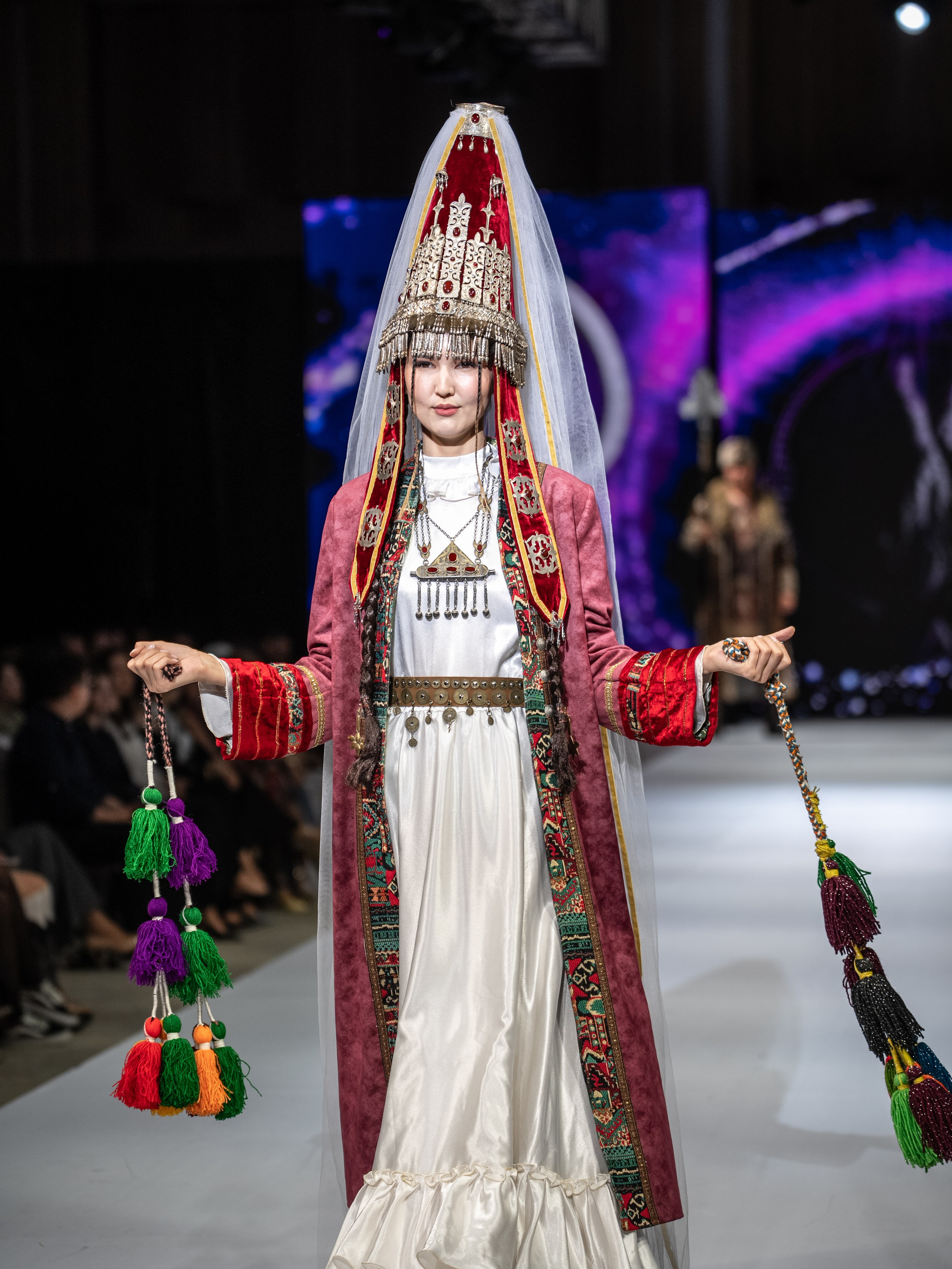 EURASIAN FASHION WEEK Lo Zarata. Сайт Алматинского НЮ АРТ, будуар и фэшн фотографа Дениса Карпенко