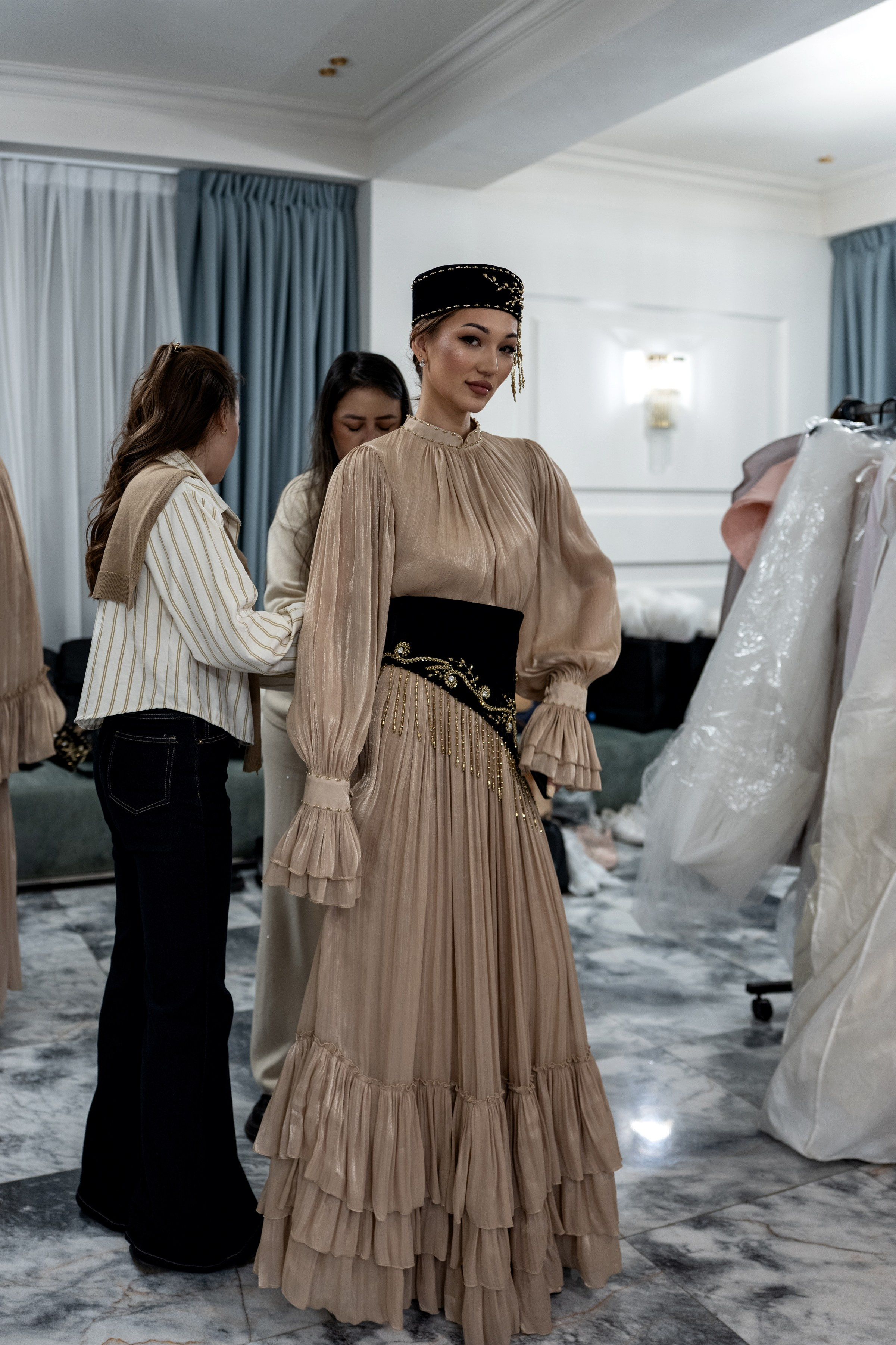 Backstage. Сайт Алматинского НЮ АРТ, будуар и фэшн фотографа Дениса Карпенко