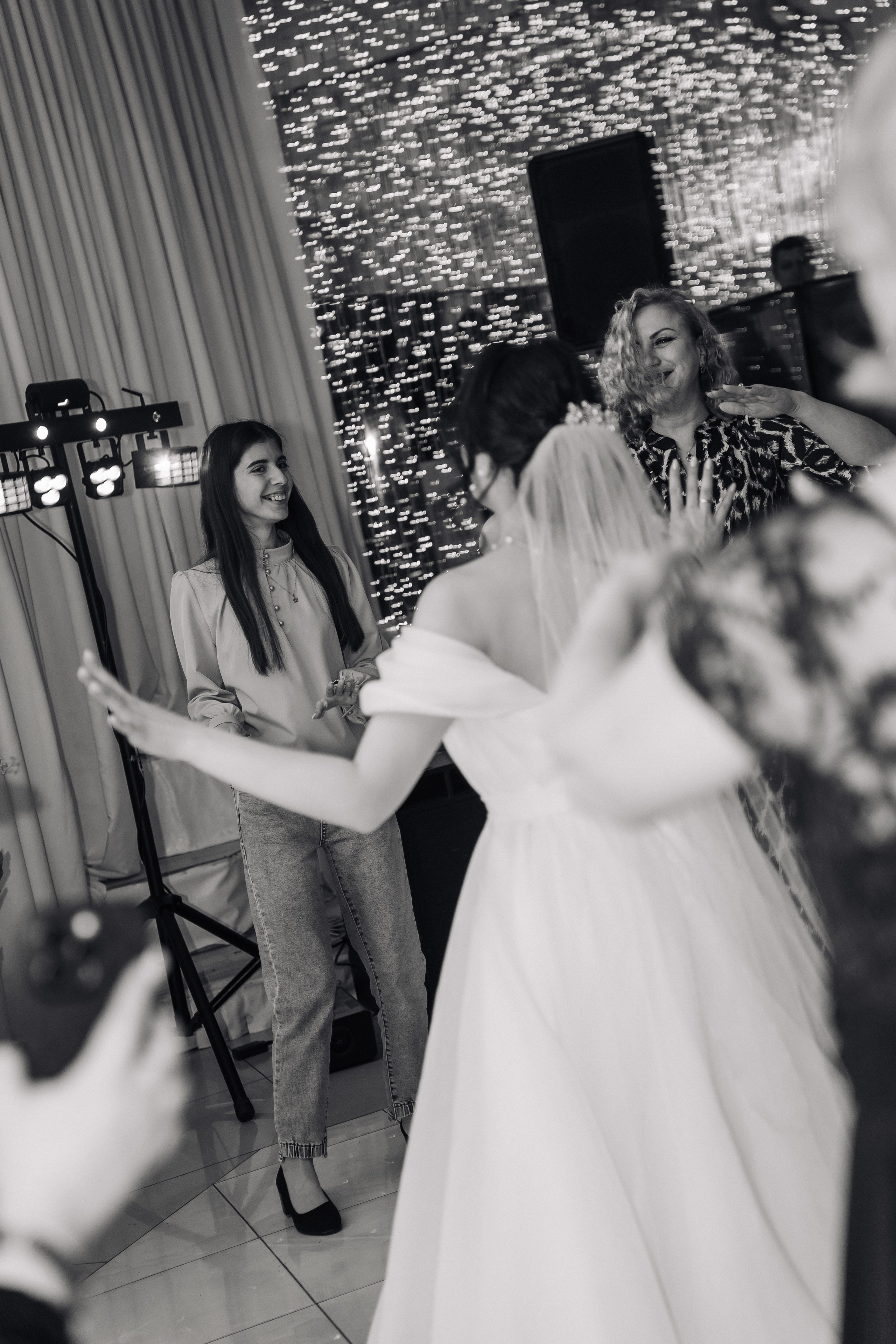 Артем и Валерия. Фотограф и видеограф Олег Игнатов | Свадьбы, Love Story, реклама и корпоративы — Красноярск