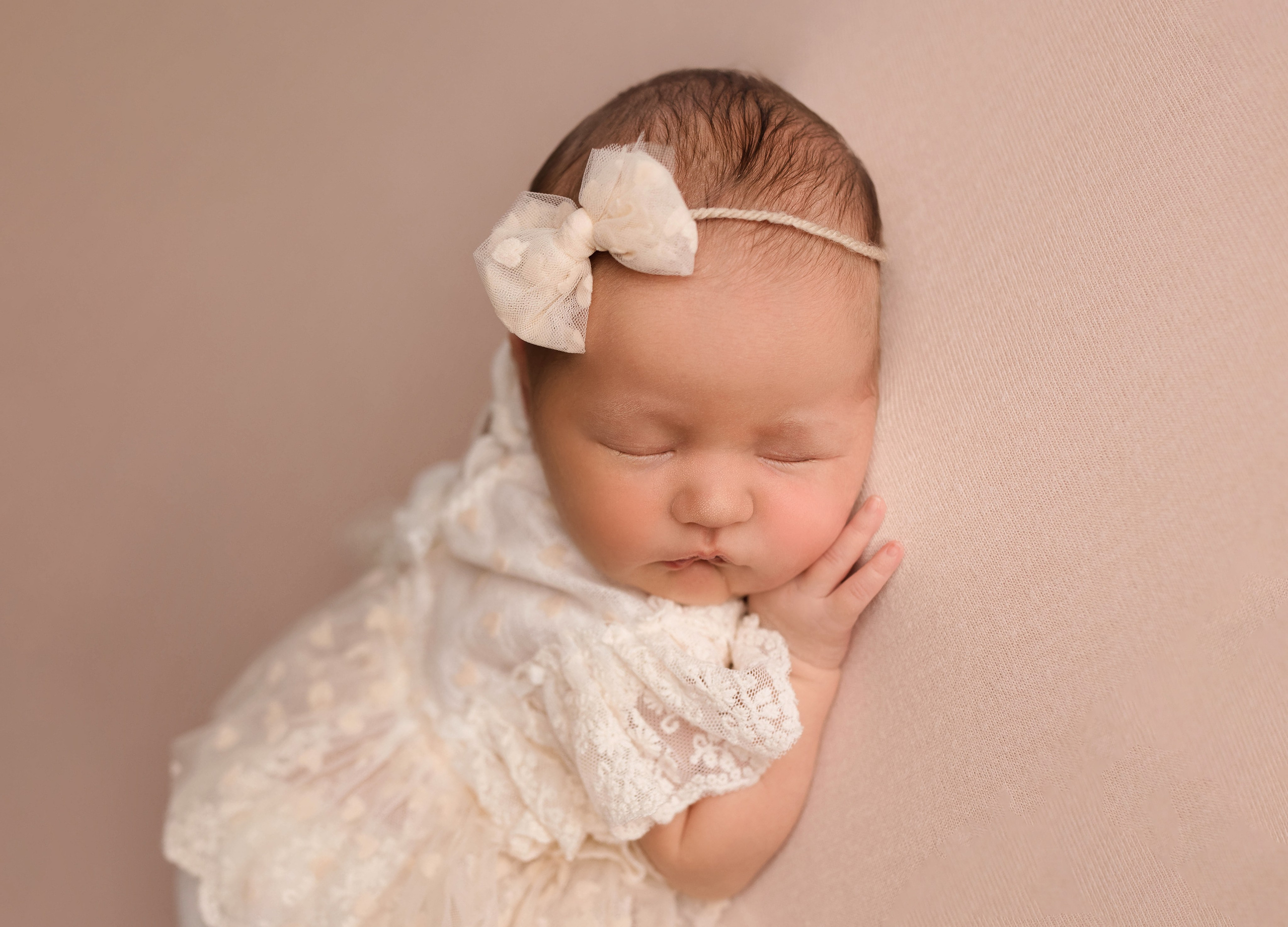 Варвара. Лилия Алтухова — фотограф новорожденных в Москве и области