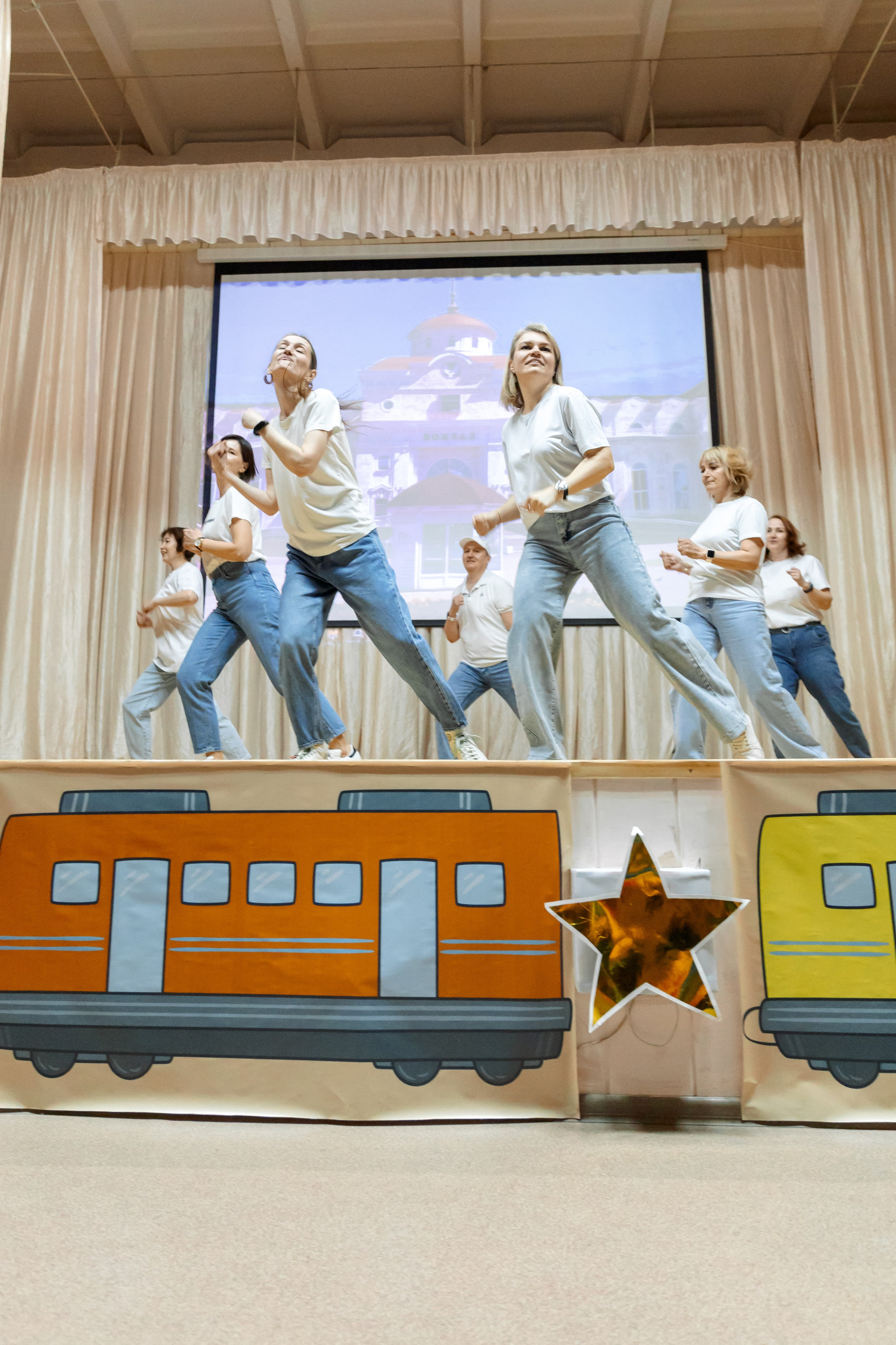 Выпускной шк 88 9-е кл. 24.05.2024. Свадебный и Семейный фотограф г. Ижевск Гульназ Солдатова. Гульназ фото