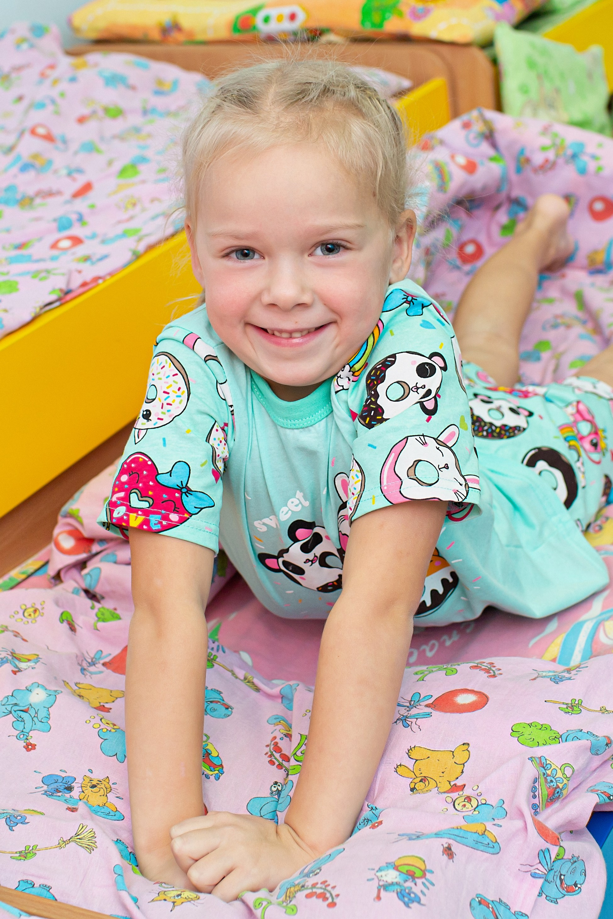 Спальня в детском саду. Свадебный, семейный, детский фотограф в Санкт-Петербурге