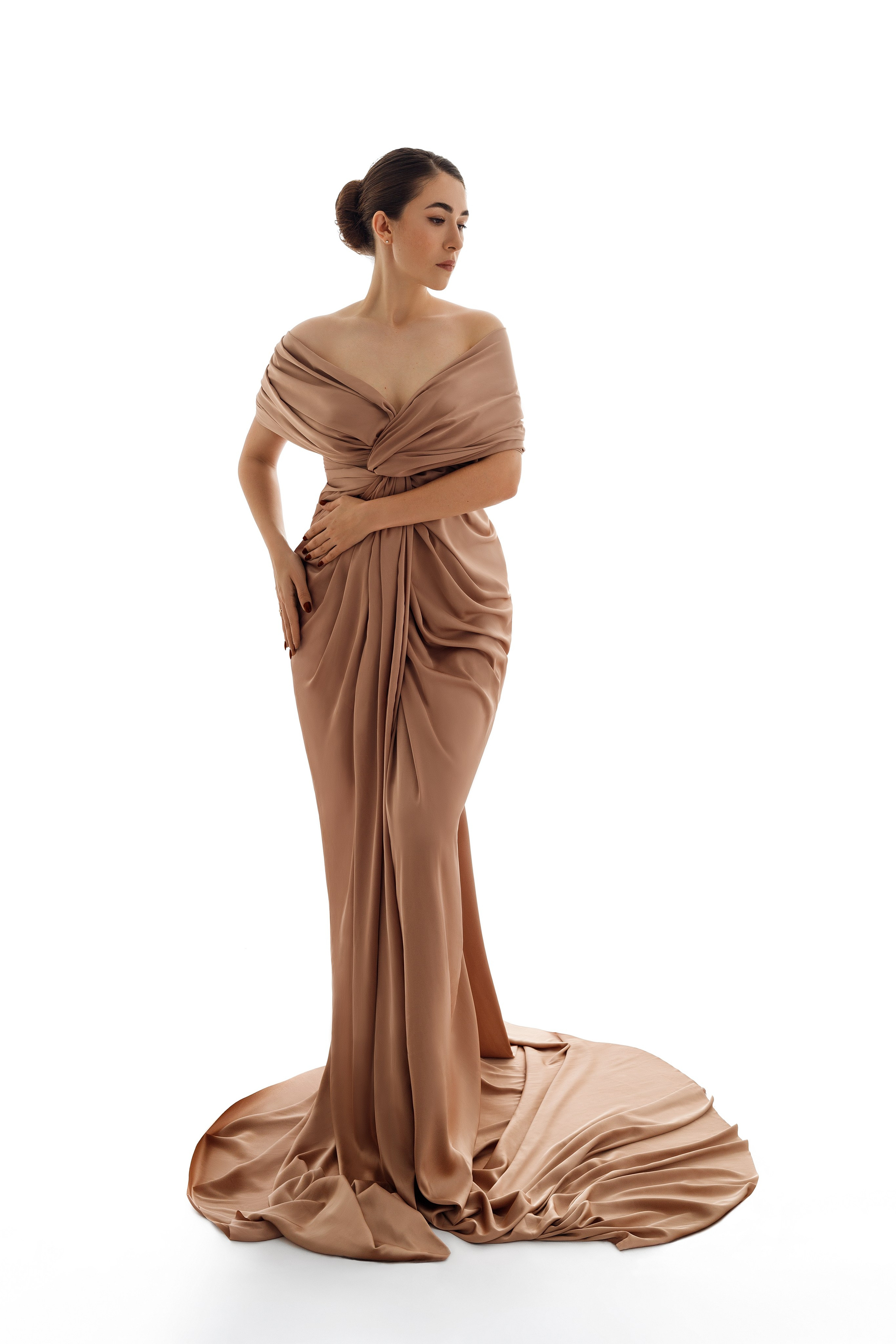 Индивидуальные студийные женские фотосессии в Анапе. Женский фотограф в Анапе Лыгина Ксения