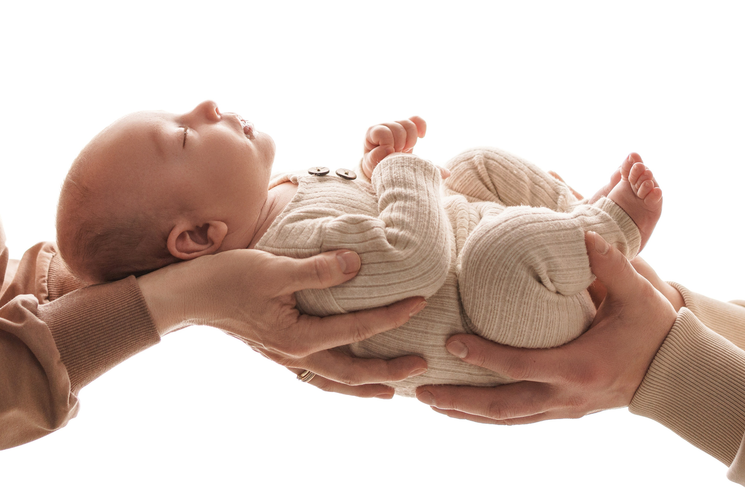 Лайф-съемка новорожденных | Первые семейные фото с малышом в Москве и МО. Фотосессия новорожденных в Москве и Московской области | Профессиональный фотограф newborn — Татьяна Иванова