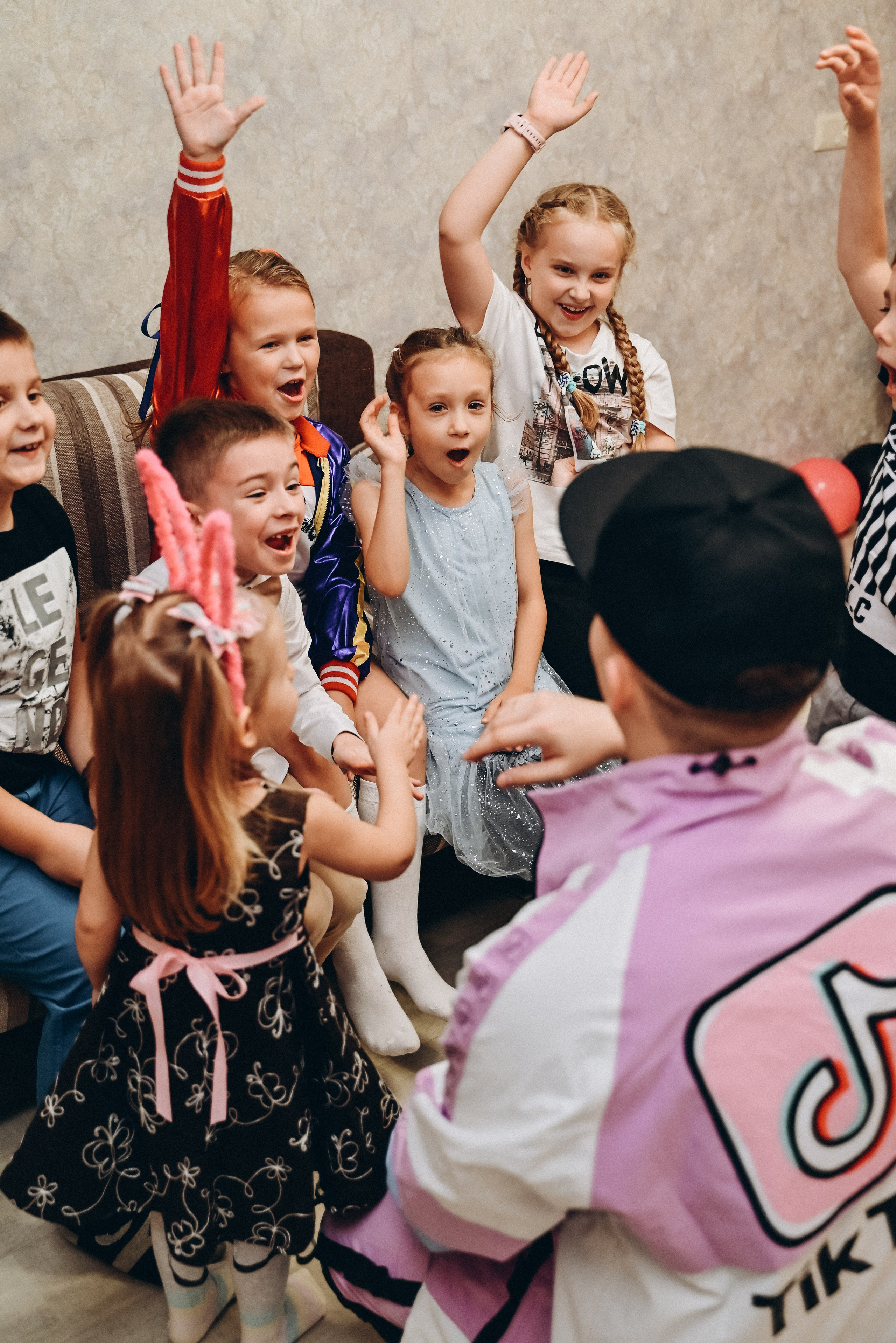 TikTok вечеринка дома. Семейный фотограф в Минске Дарья Дреко