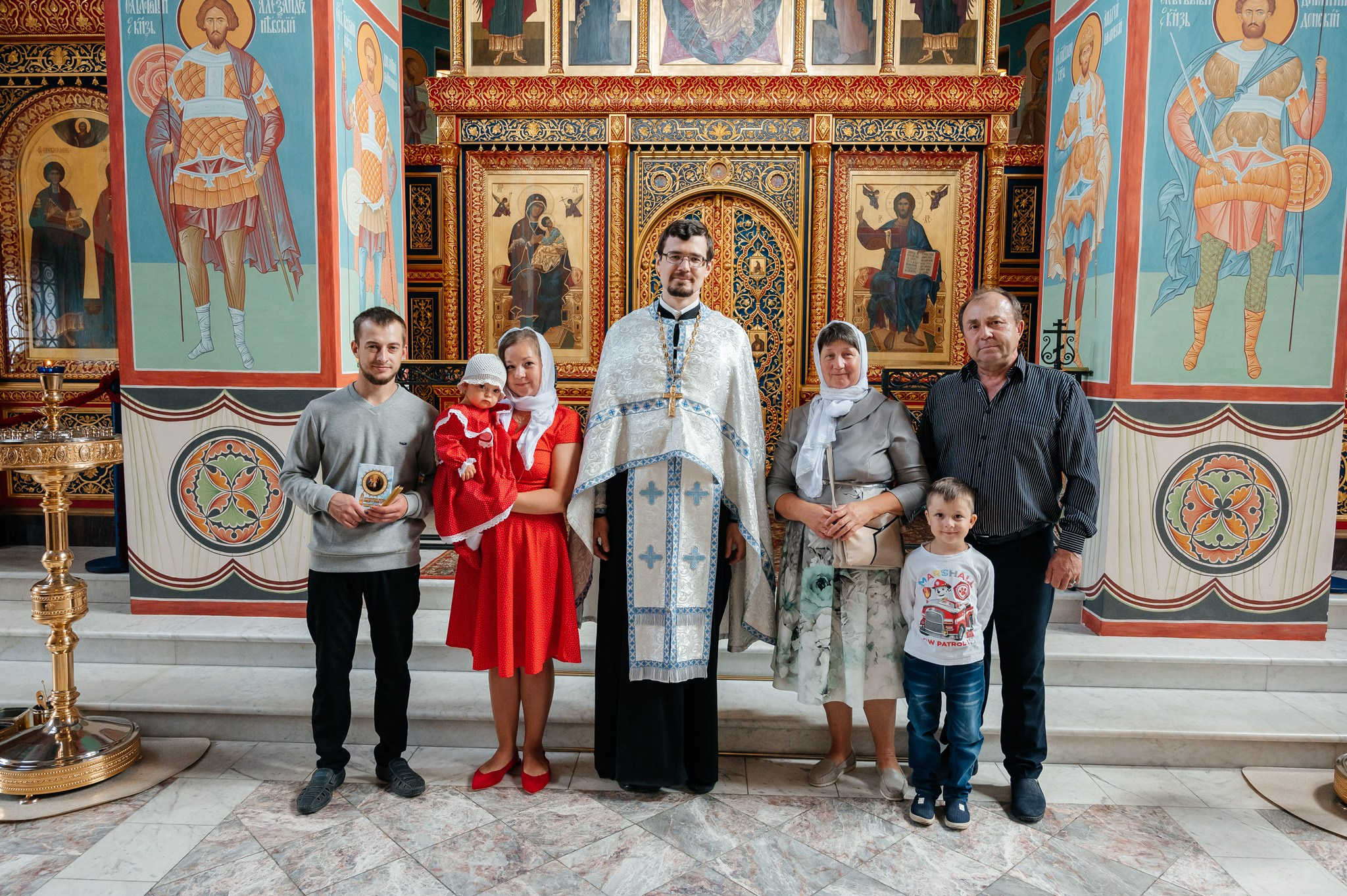 Крещение в храме. Свадебный и семейный фотограф из Санкт-Петербурга Климов Анатолий
