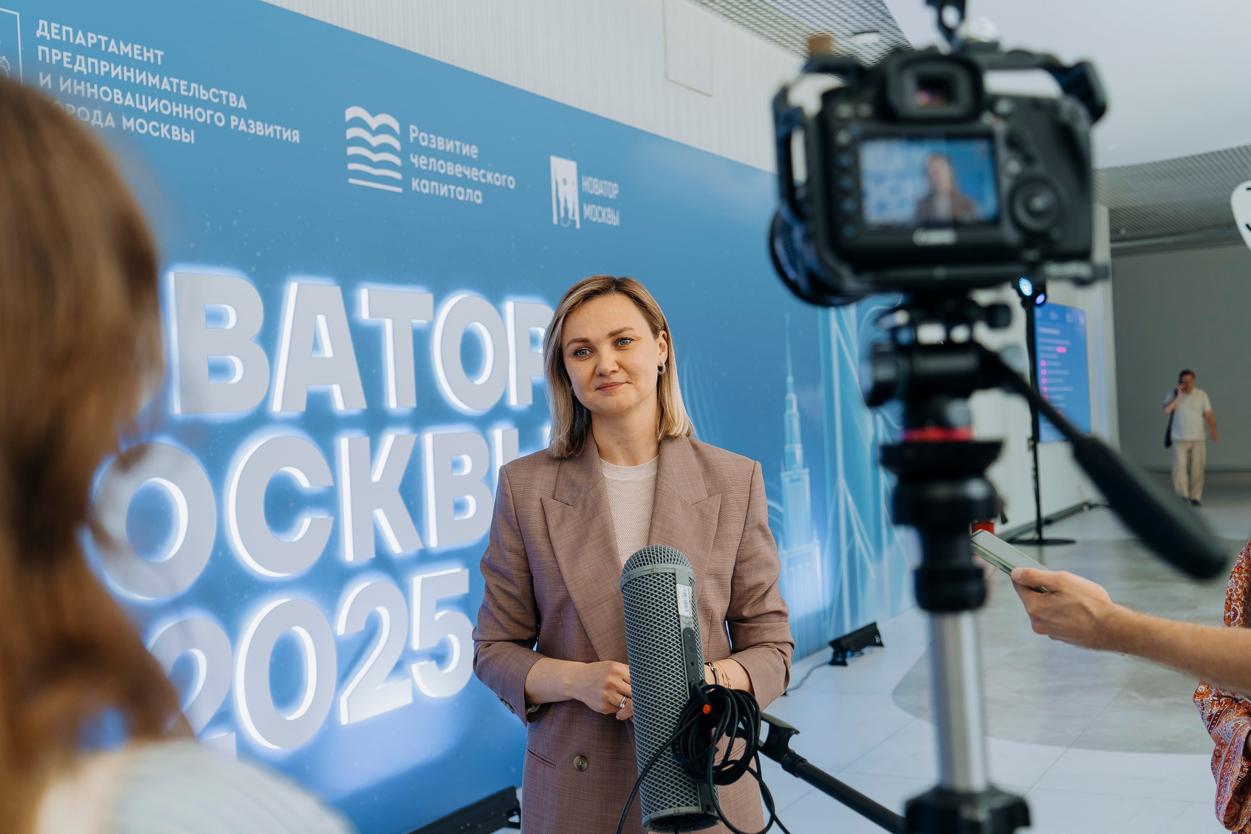 «Новатор Москвы» 2025. Профессиональный портретный фотограф в Москве Владимир Глаголев