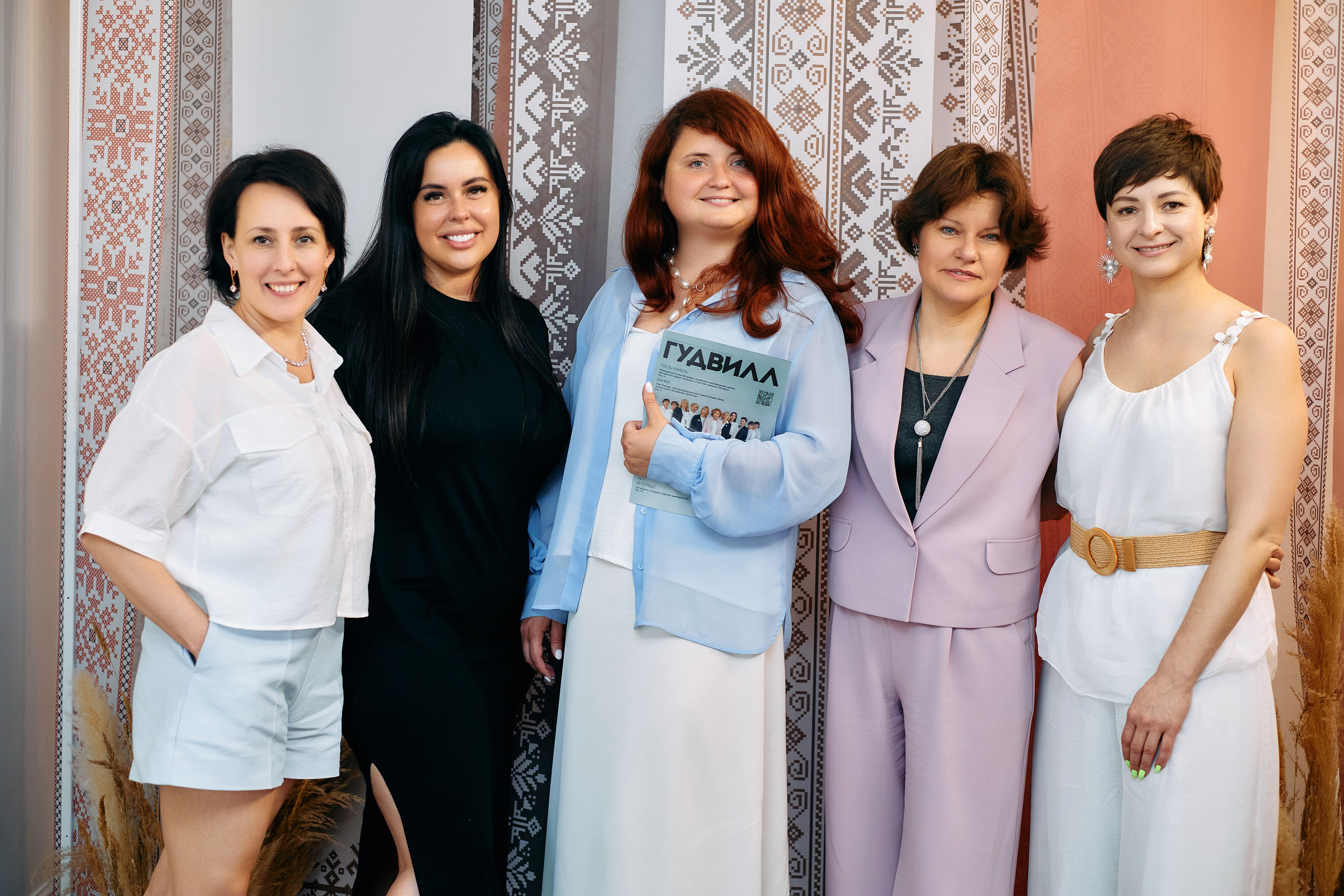 Деловой разговор «Перспективы инвестиций в 2024 году». Фотограф в Смоленске Ася Польшина