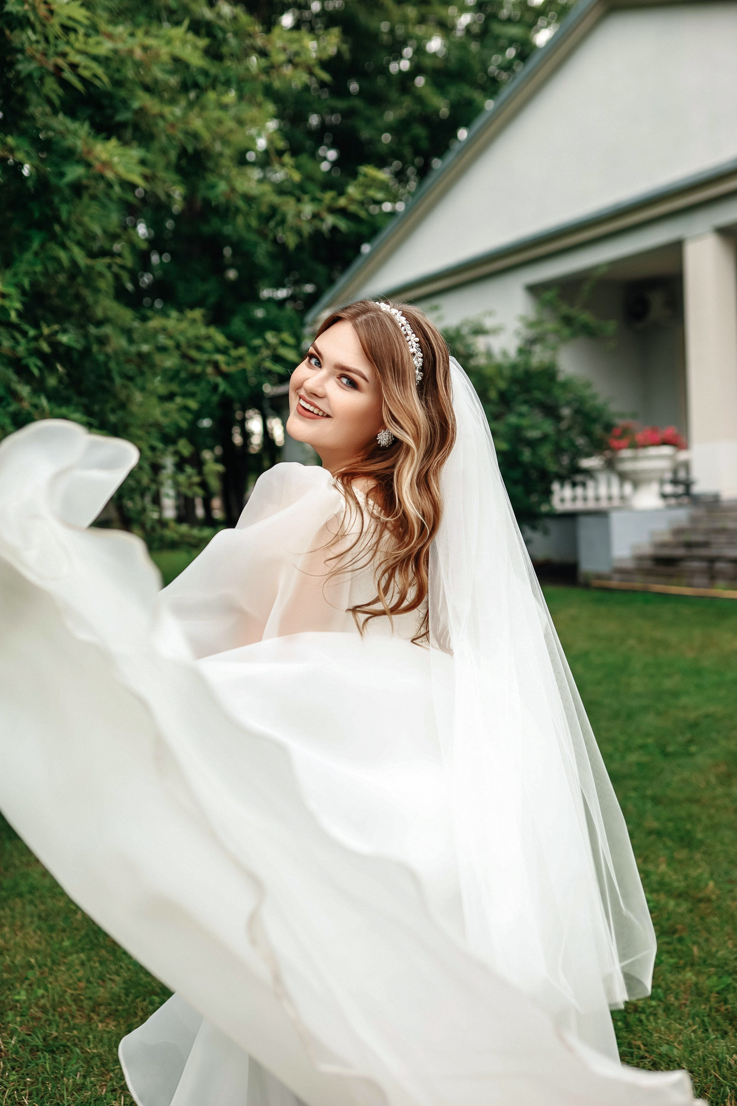 Свадебная фотосессия ВДНХ. Свадебный и семейный фотограф в Москве