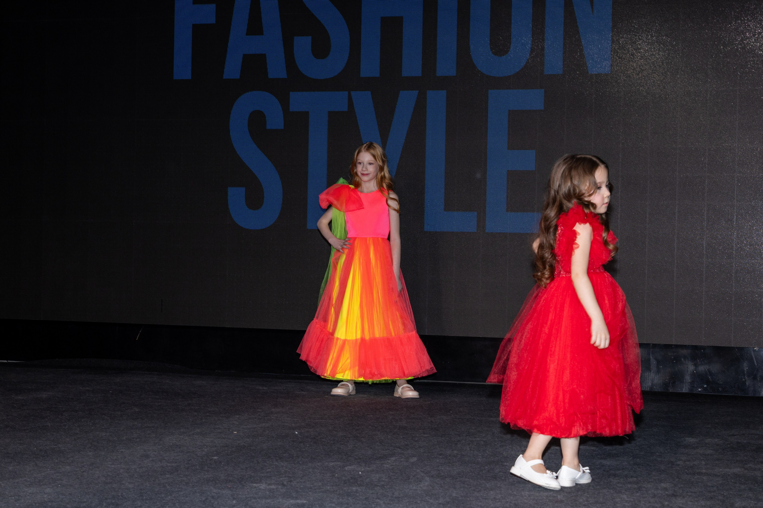 Модный показ Ассоциация дизайнеров FASHION STYLE. Студия фото, видеографии и мультимедийного дизайна в Москве Multi Frame Studio