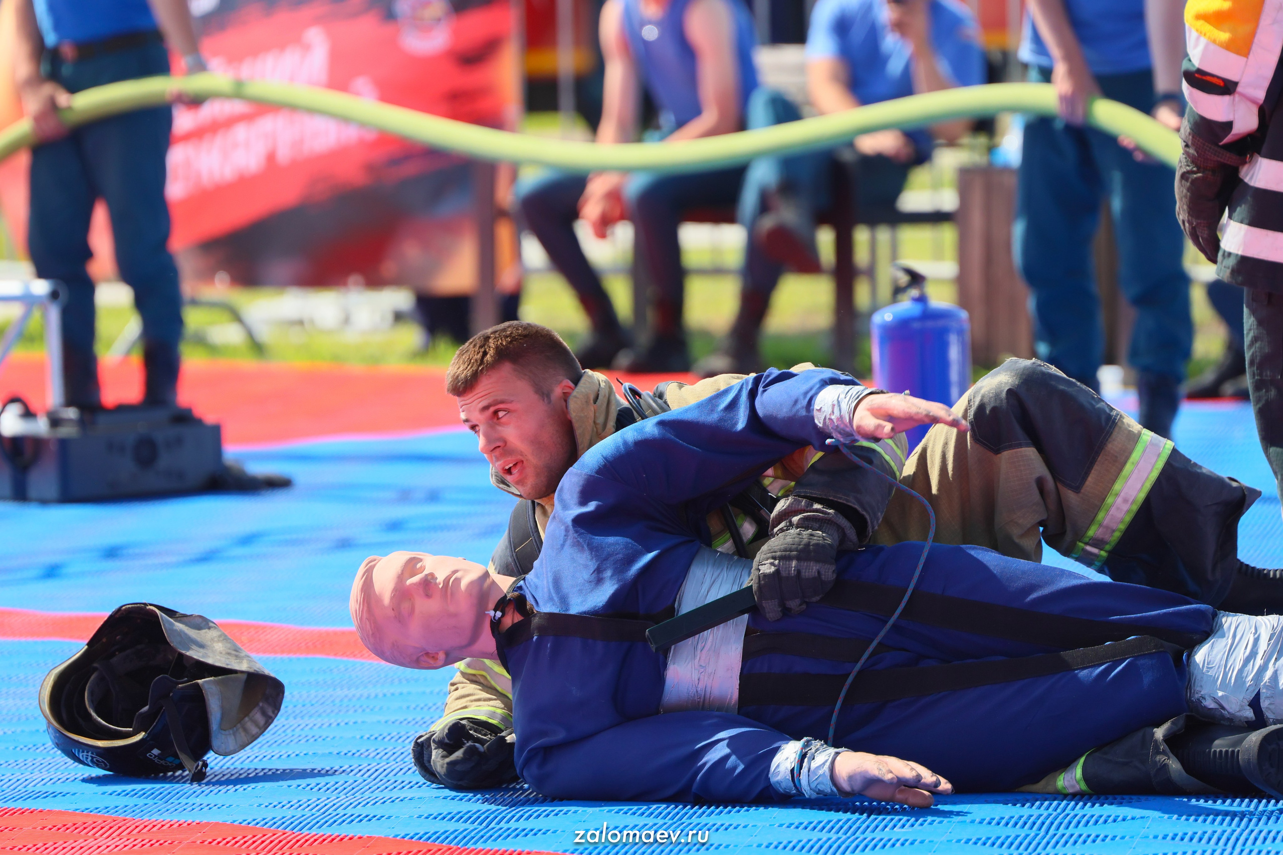 Сильнейший пожарный. Фотограф Александр Заломаев