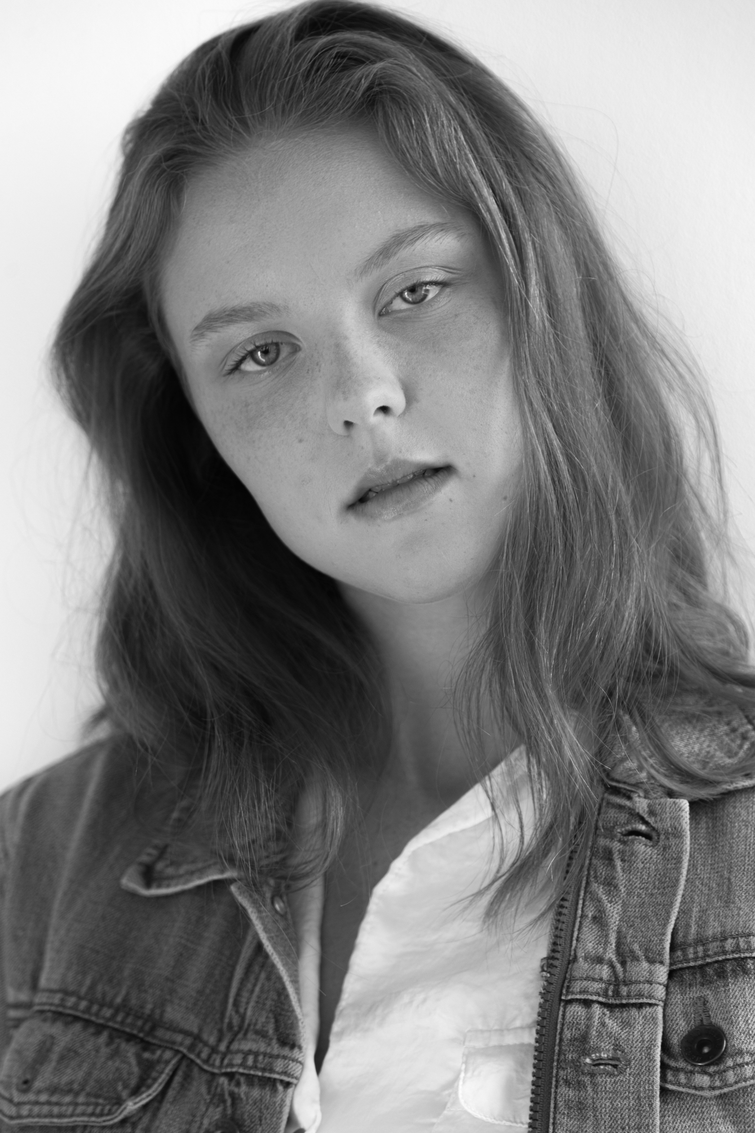 Alice P. Modeling agency TM MODELS