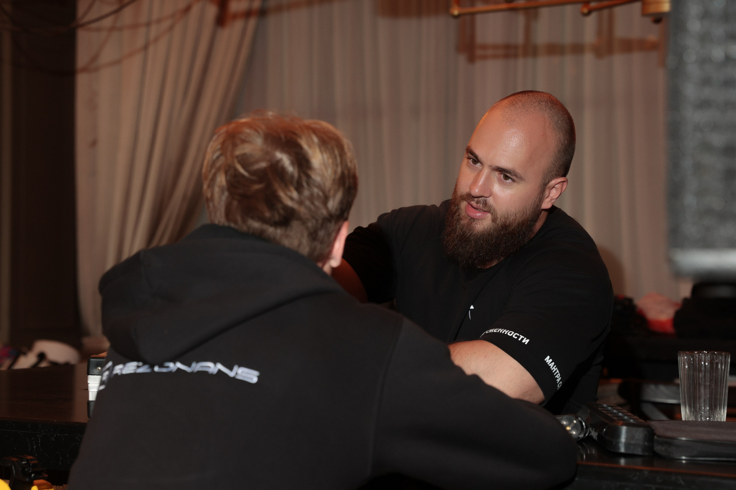 20|08|25 Backstage. On Emotions агентство