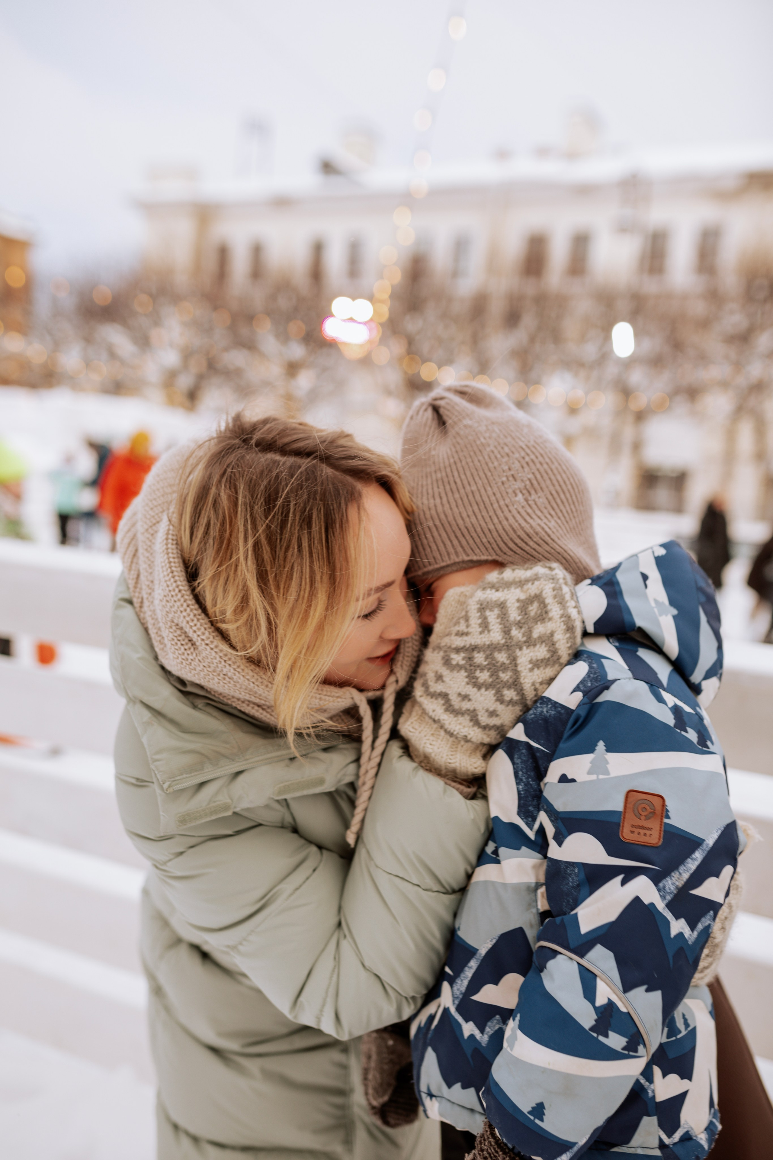 Семейная, Манежная площадь