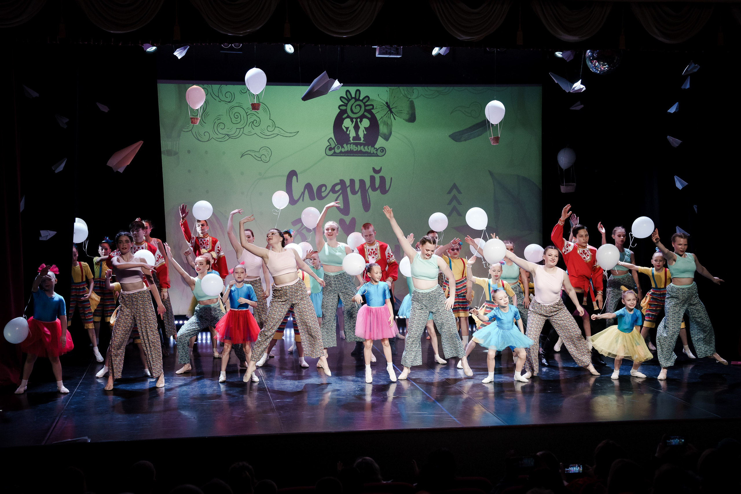 Концерт «Солнышко» г. Ростов Великий. Репортажный фотограф Сергей Сажин г. Ярославль