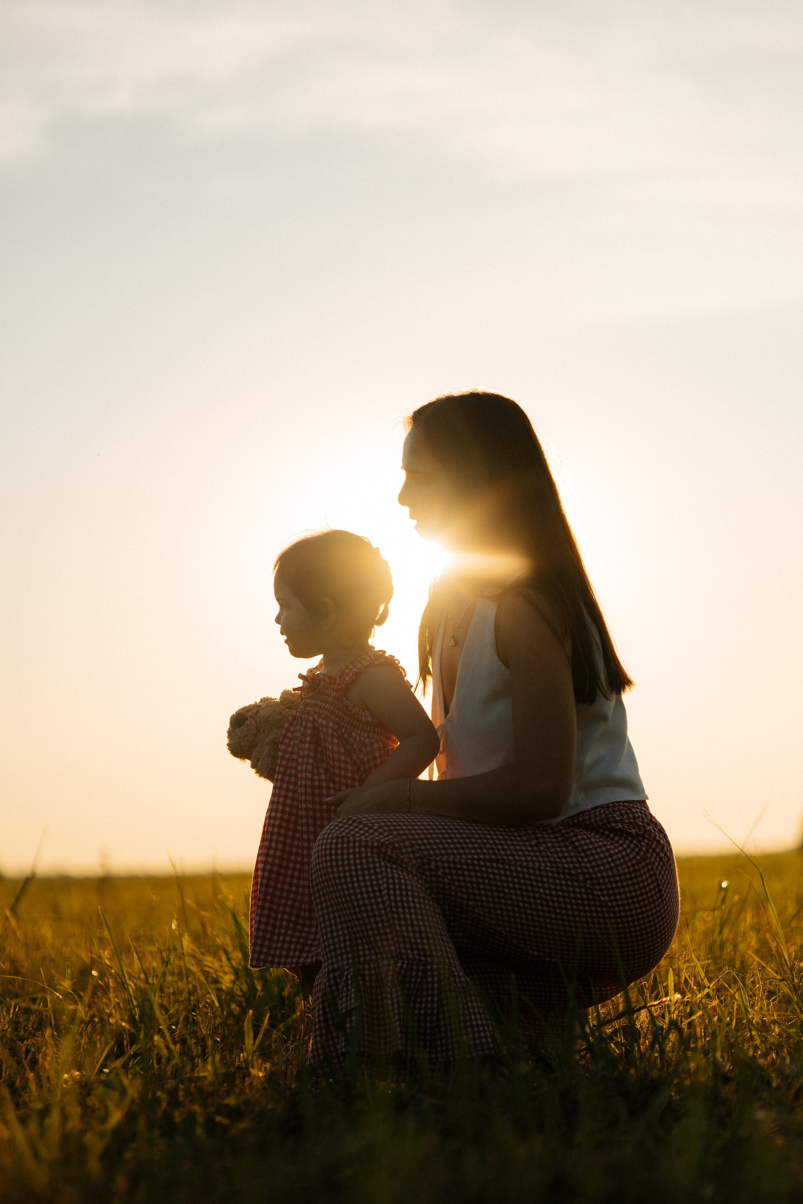Алина и Бэлла. Фотографирую семьи, любовь и женский портрет