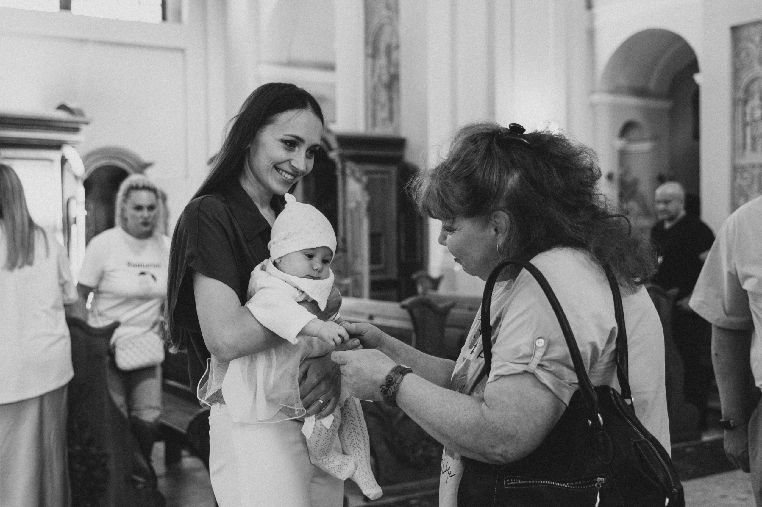 Крещение Василисы Архикафедральный костел Имени Пресвятой Девы Марии. Семейный фотограф в Минске Дарья Дреко