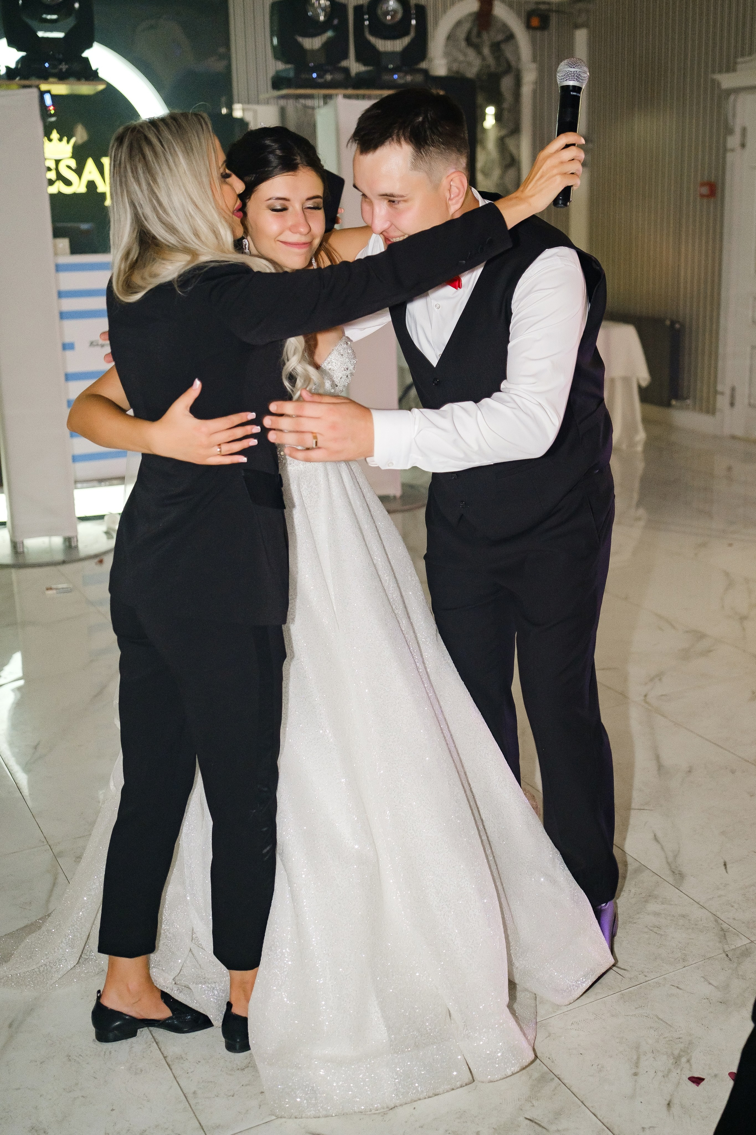 Михаил и Юлия. Свадебный фотограф | репортаж | праздники | крещение