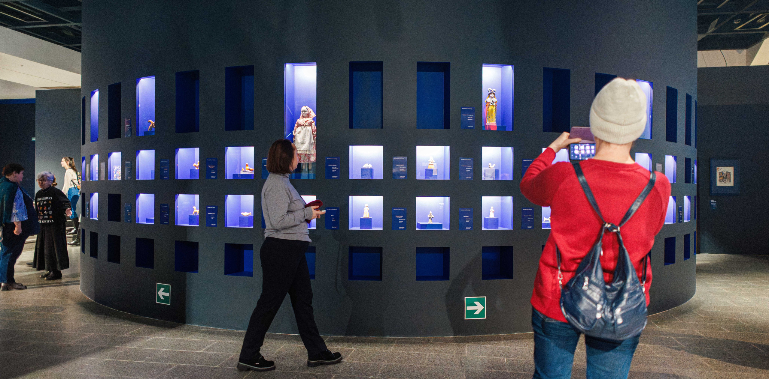 «Все Бенуа Всё Бенуа» в Манеже. Фотограф Балаев Михаил