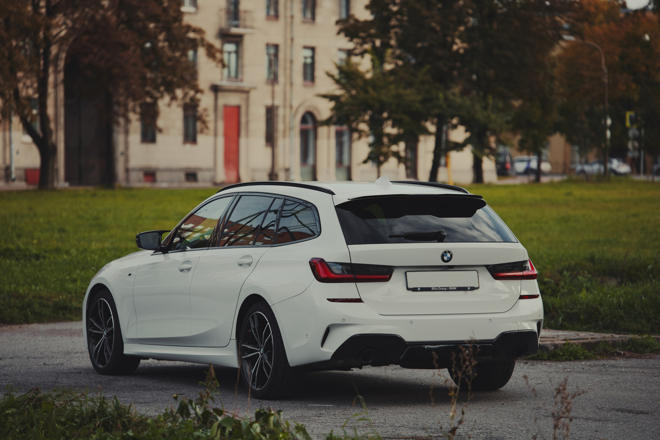 BMW 3 Autumn lowlights. Портретный и автомобильный фотограф в Санкт-Петербурге Евгений Черепанов