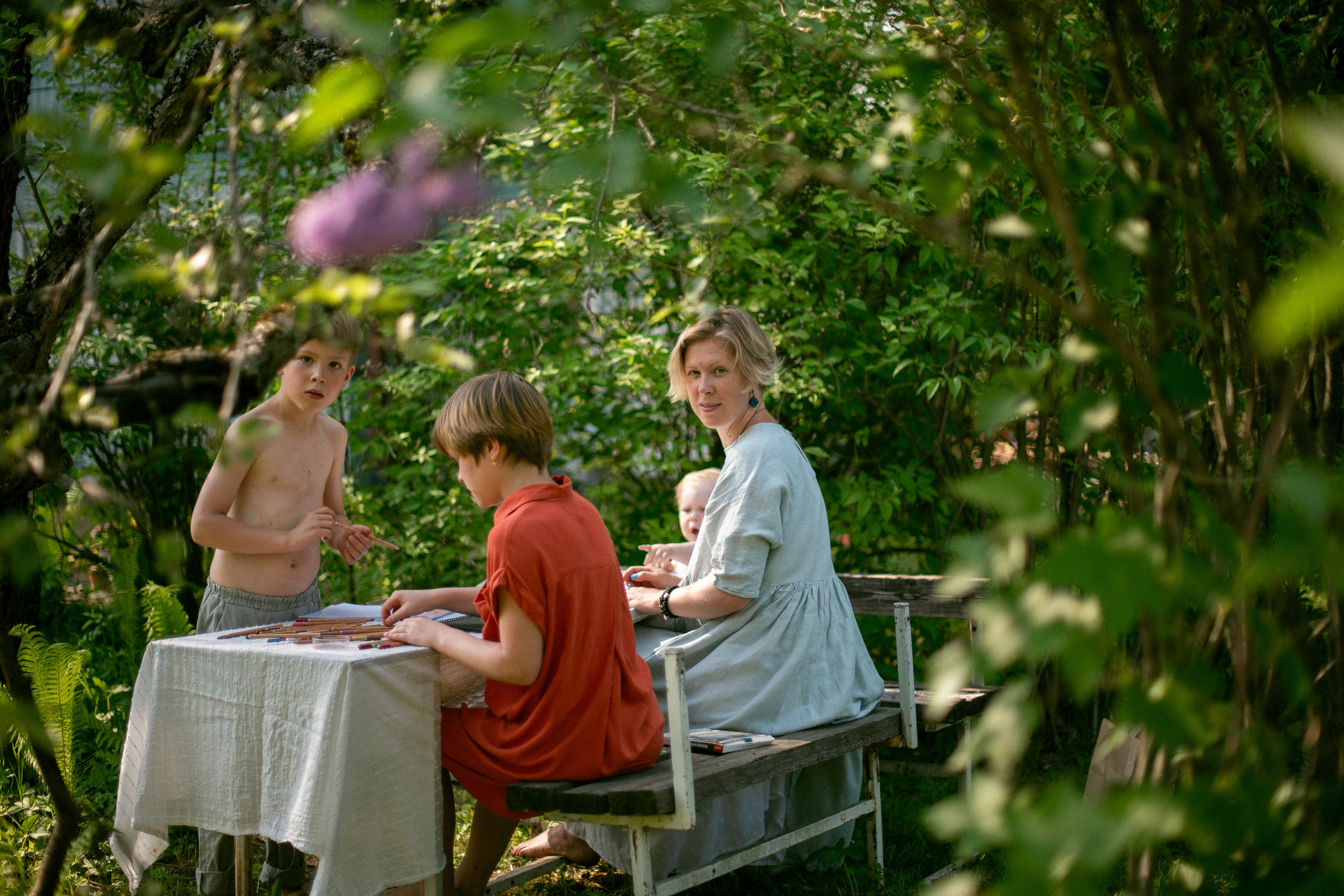 A Single Summer Day. Documentary family photography in Barcelona and beyond