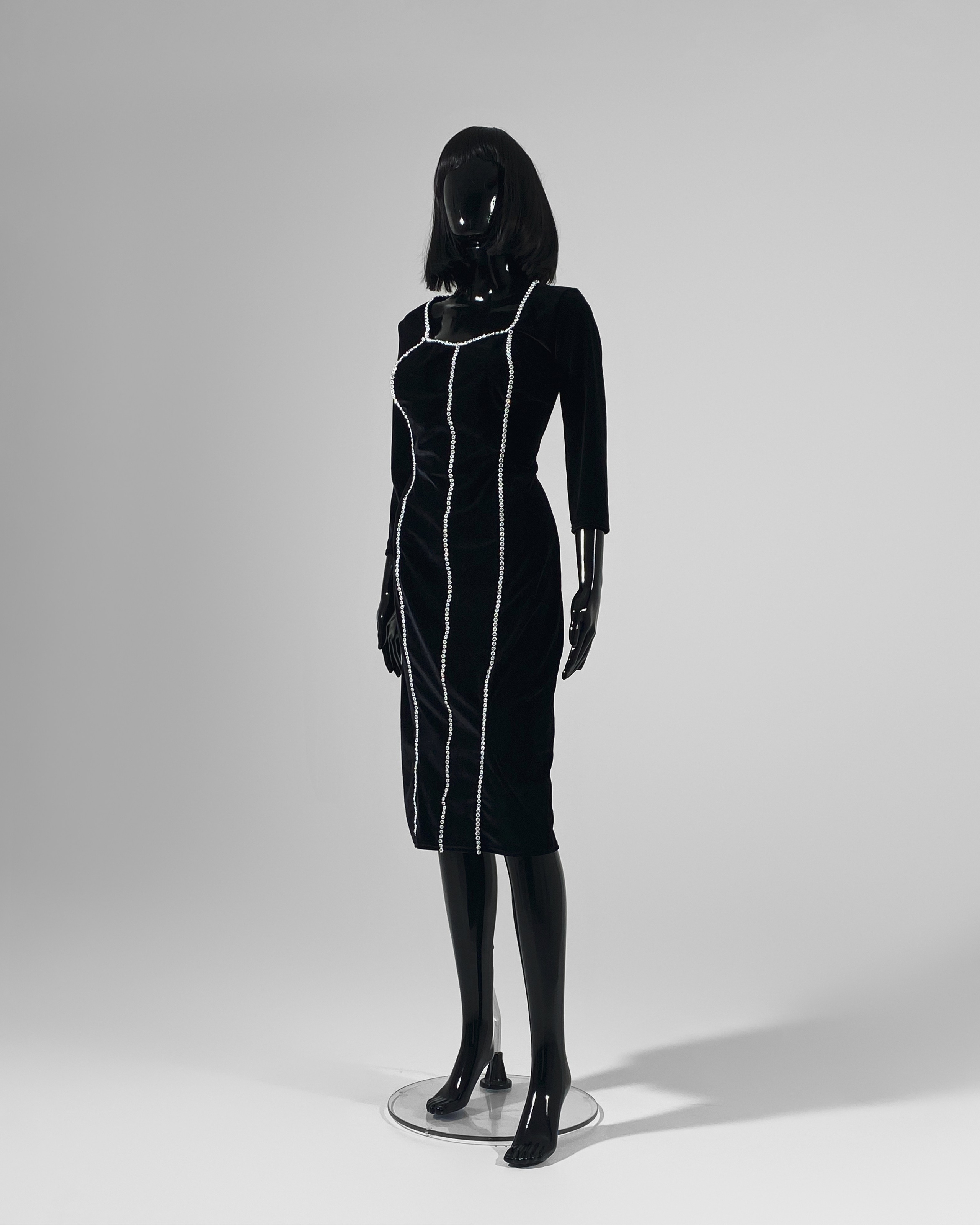 Платье миди со стразами  500 руб/час Размер L, XL | Залоговая стоимость - 3000 руб 