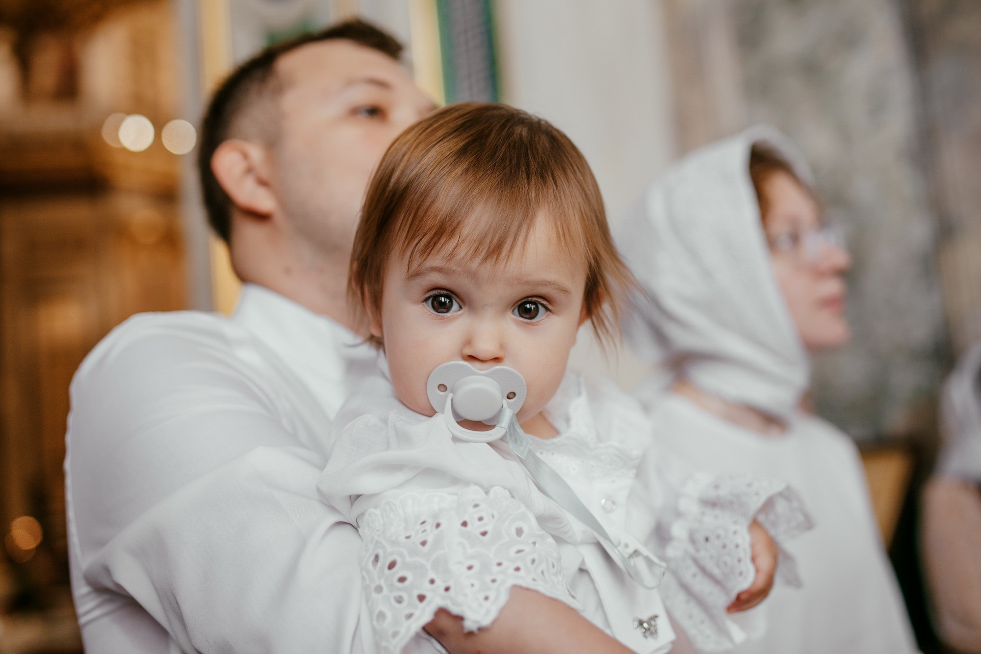 Крещение ребенка в Исаакиевском соборе СПб. Фотограф крещение венчание в Петербурге! Помогает подобрать храм и посоветовал душевного батюшку в СПб