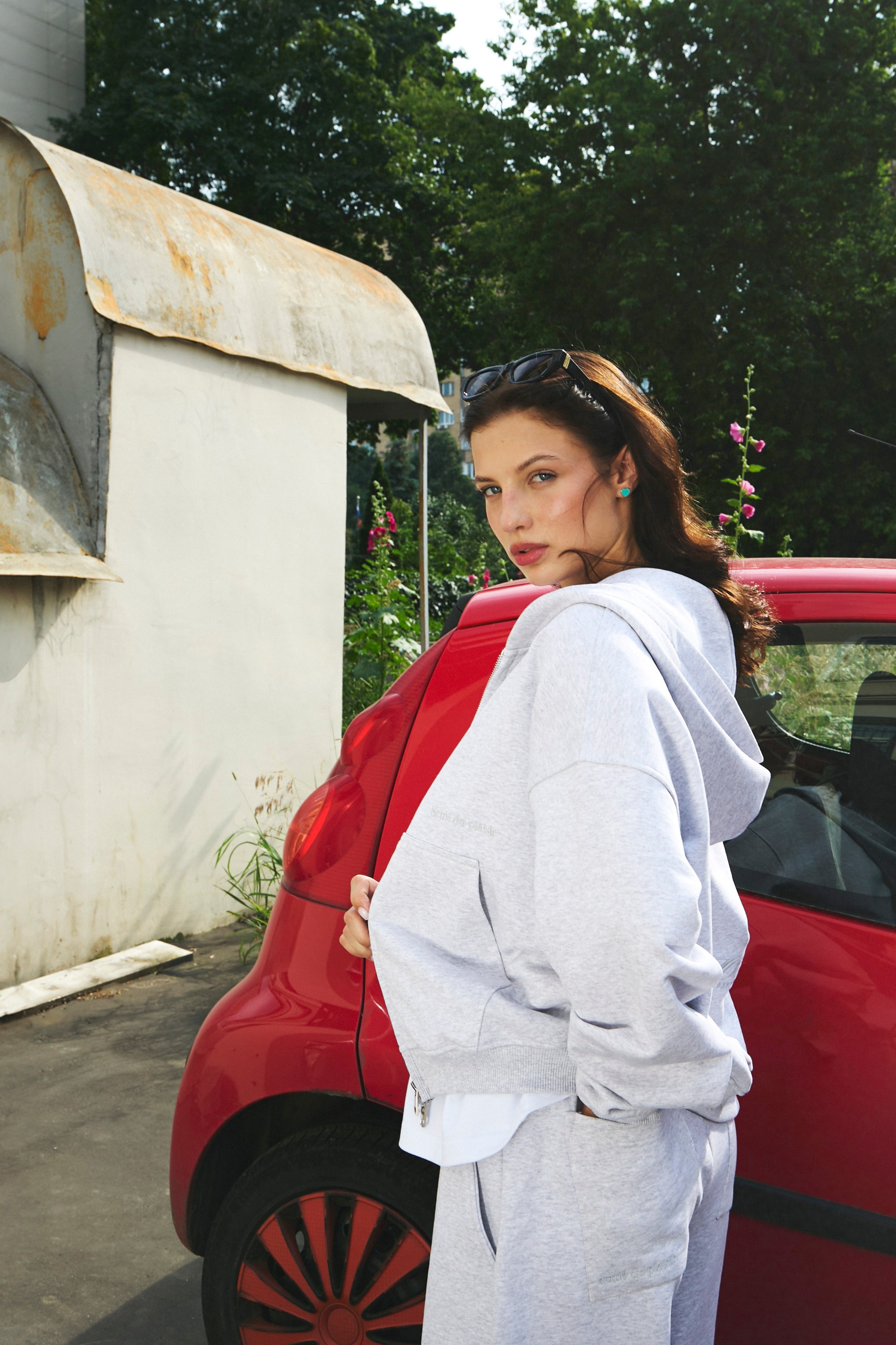 Acme Du Plaisir. Arina Kharakhashian